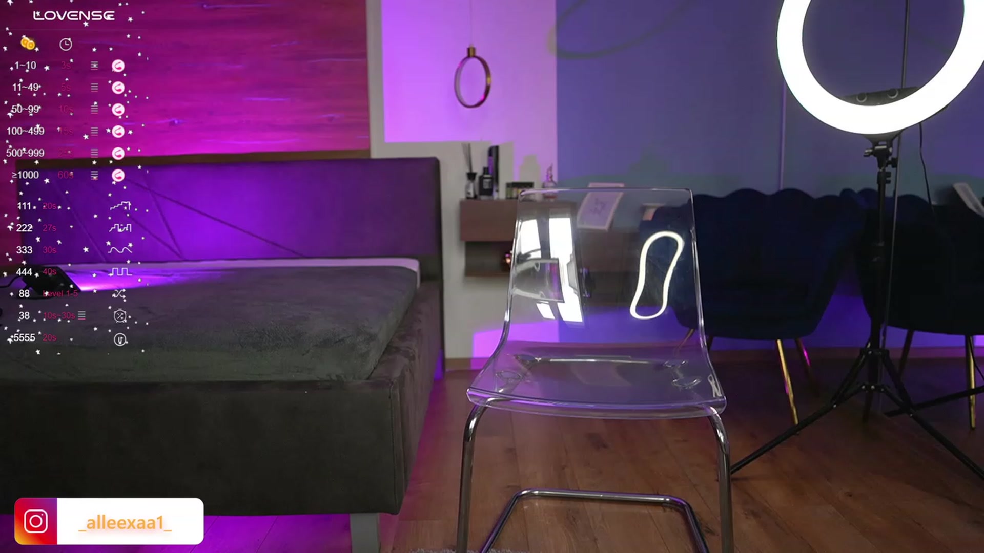 Gallery image thumbnail from AbbelaWhite's myfreecams stream on, 03/12/2024, 08:08 image 14 of 20