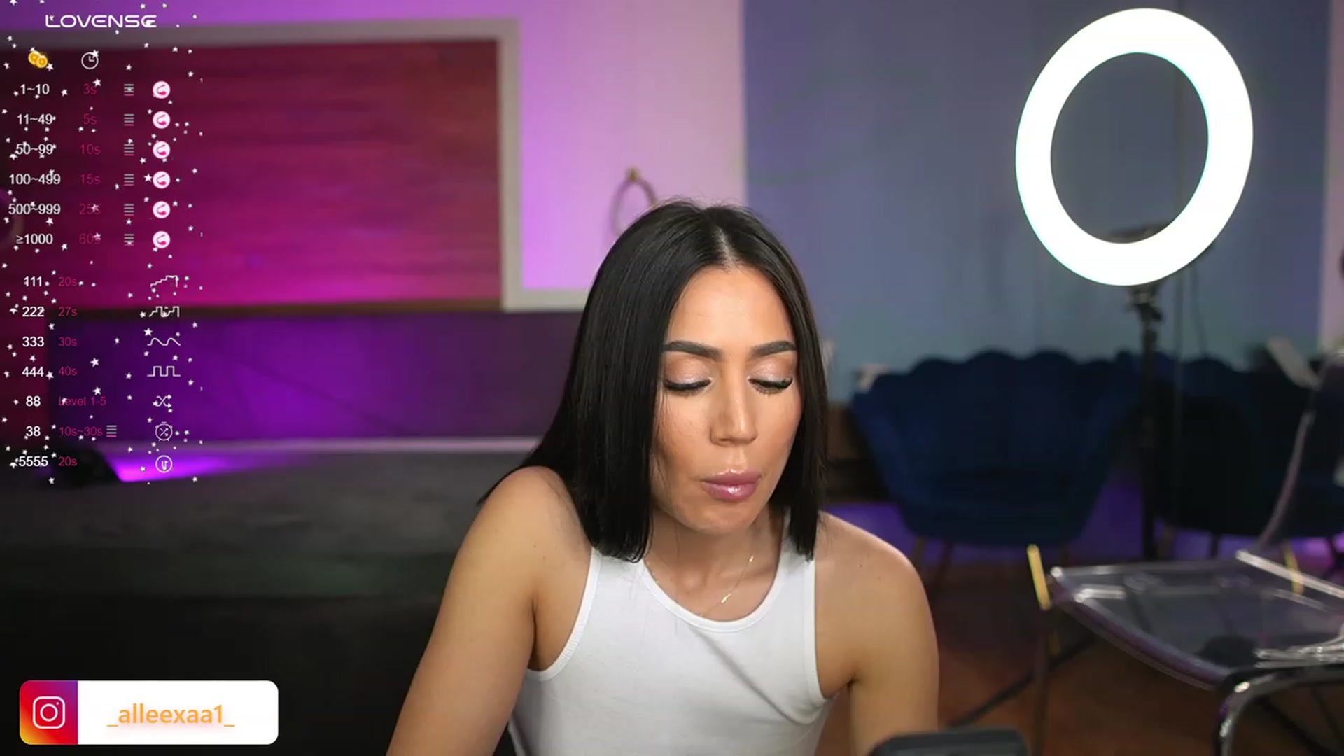 Gallery image thumbnail from AbbelaWhite's myfreecams stream on, 03/12/2024, 14:09 image 18 of 20