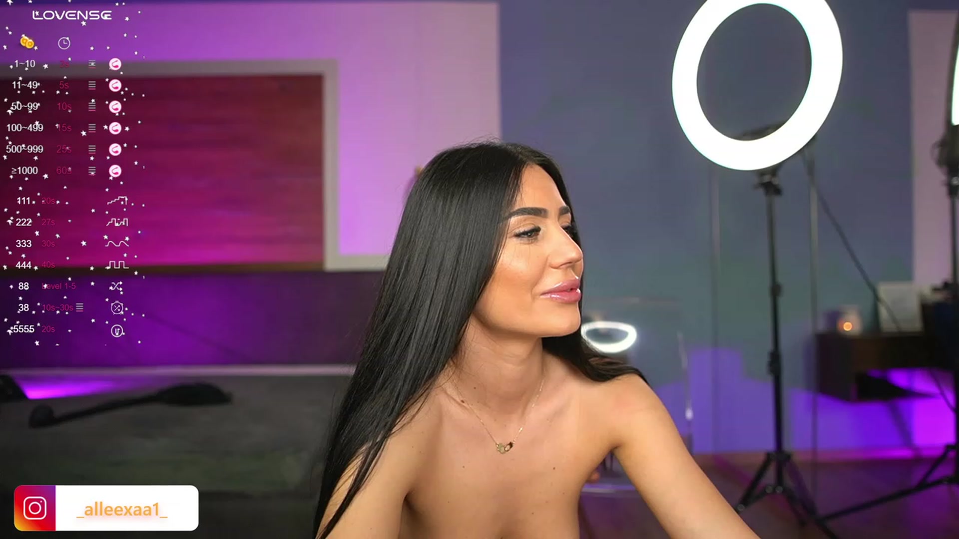 Gallery image thumbnail from AbbelaWhite's myfreecams stream on, 03/14/2024, 14:00 image 2 of 20
