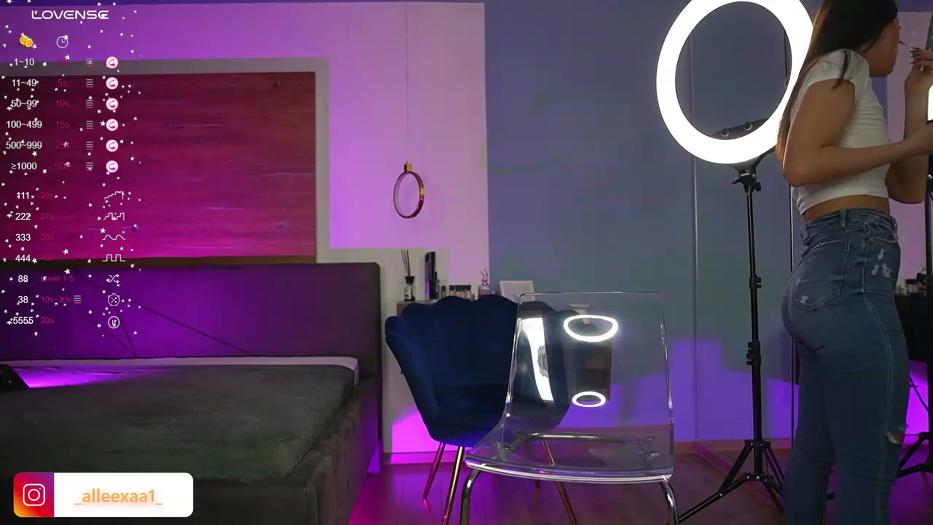 Gallery image thumbnail from AbbelaWhite's myfreecams stream on, 03/14/2024, 14:00 image 17 of 20