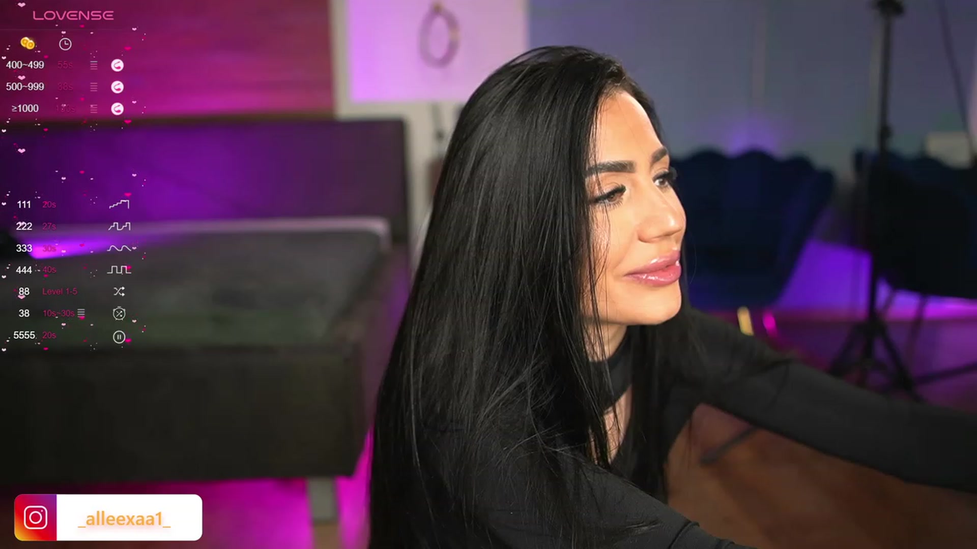 Gallery image thumbnail from AbbelaWhite's myfreecams stream on, 03/15/2024, 11:43 image 19 of 20