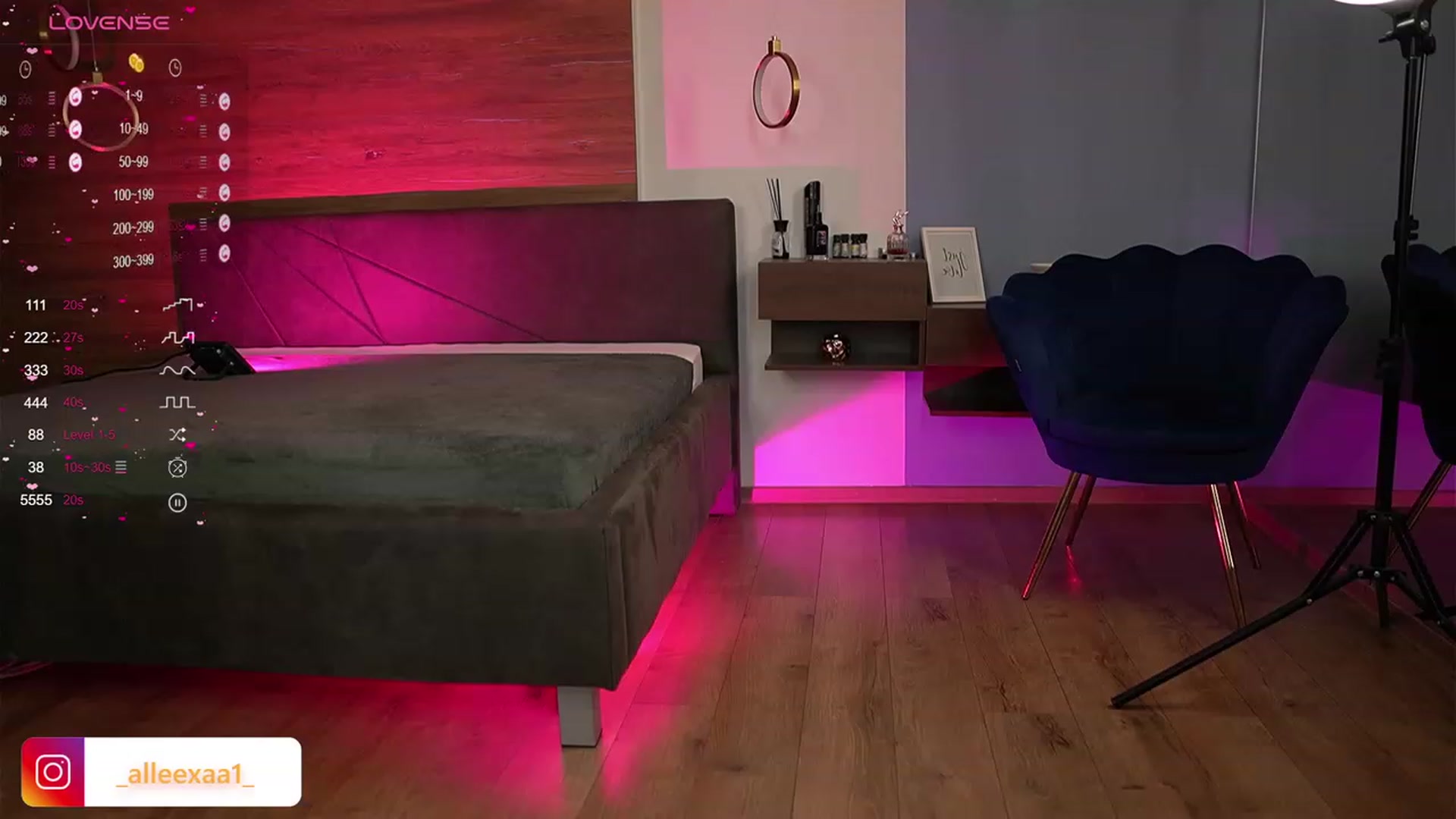 Gallery image thumbnail from AbbelaWhite's myfreecams stream on, 03/18/2024, 08:56 image 7 of 20