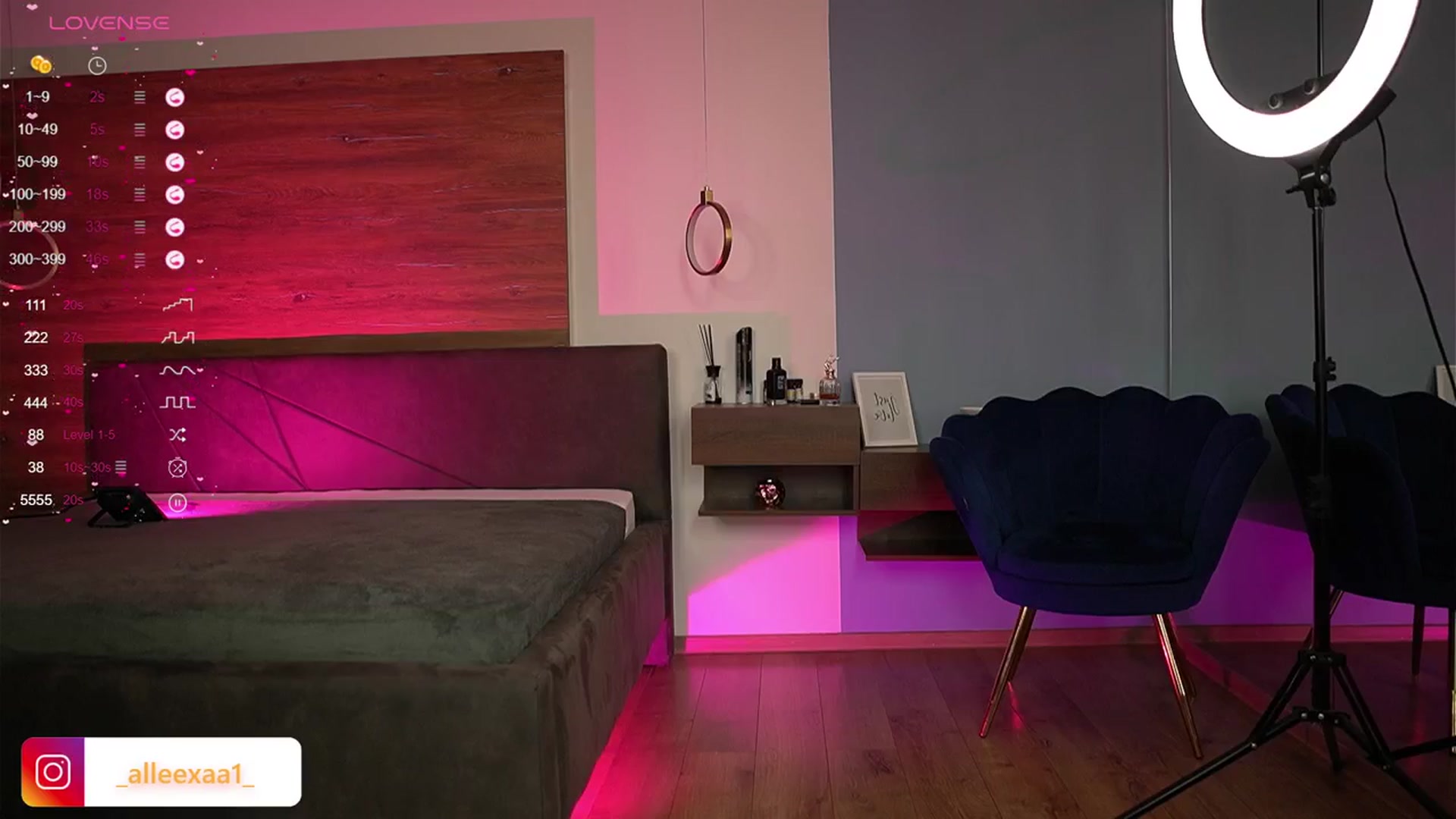 Gallery image thumbnail from AbbelaWhite's myfreecams stream on, 03/19/2024, 12:29 image 10 of 20