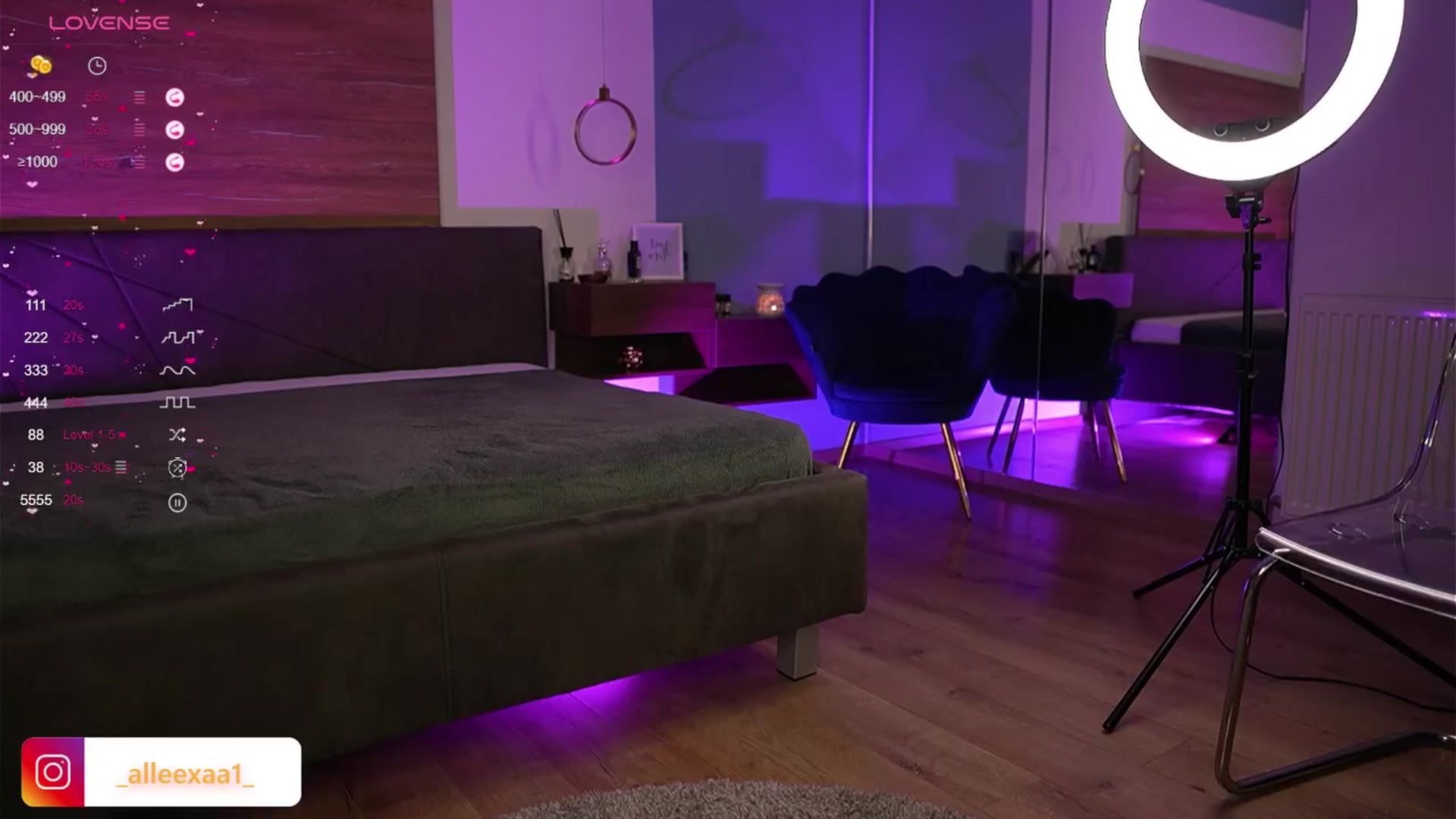 Gallery image thumbnail from AbbelaWhite's myfreecams stream on, 03/26/2024, 10:15 image 17 of 20