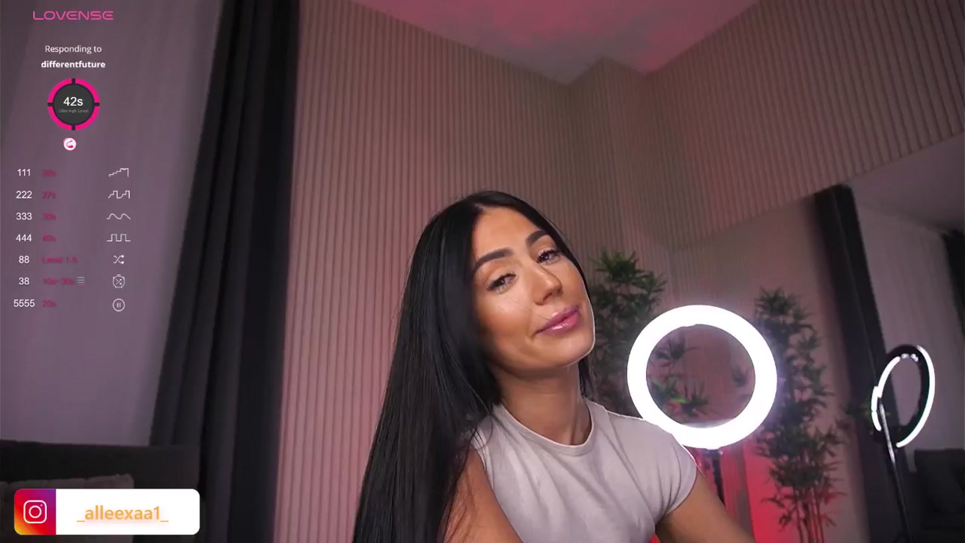 Gallery image thumbnail from AbbelaWhite's myfreecams stream on, 09/12/2024, 09:24 image 1 of 20