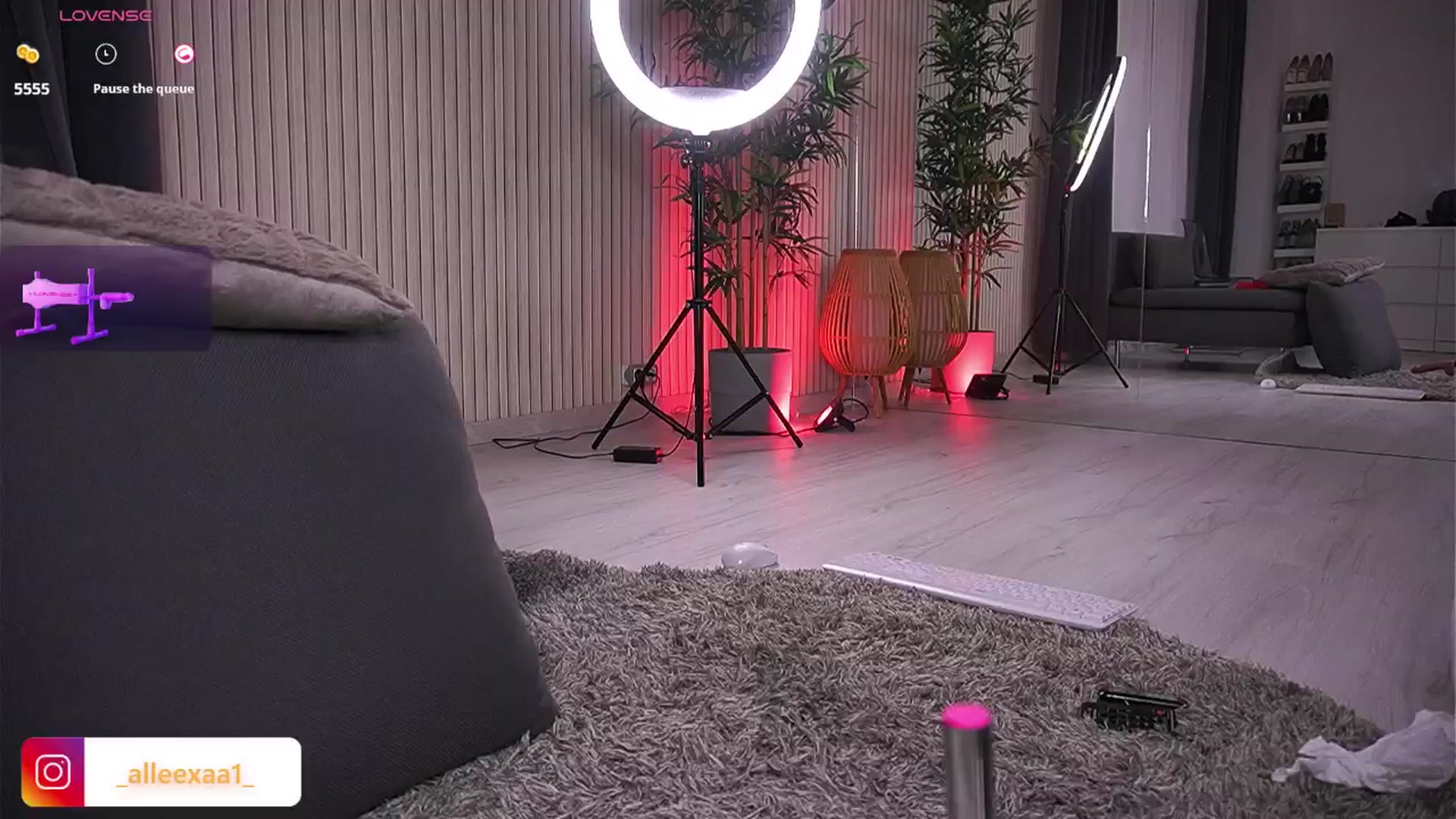 Gallery image thumbnail from AbbelaWhite's myfreecams stream on, 09/14/2024, 08:27 image 3 of 20