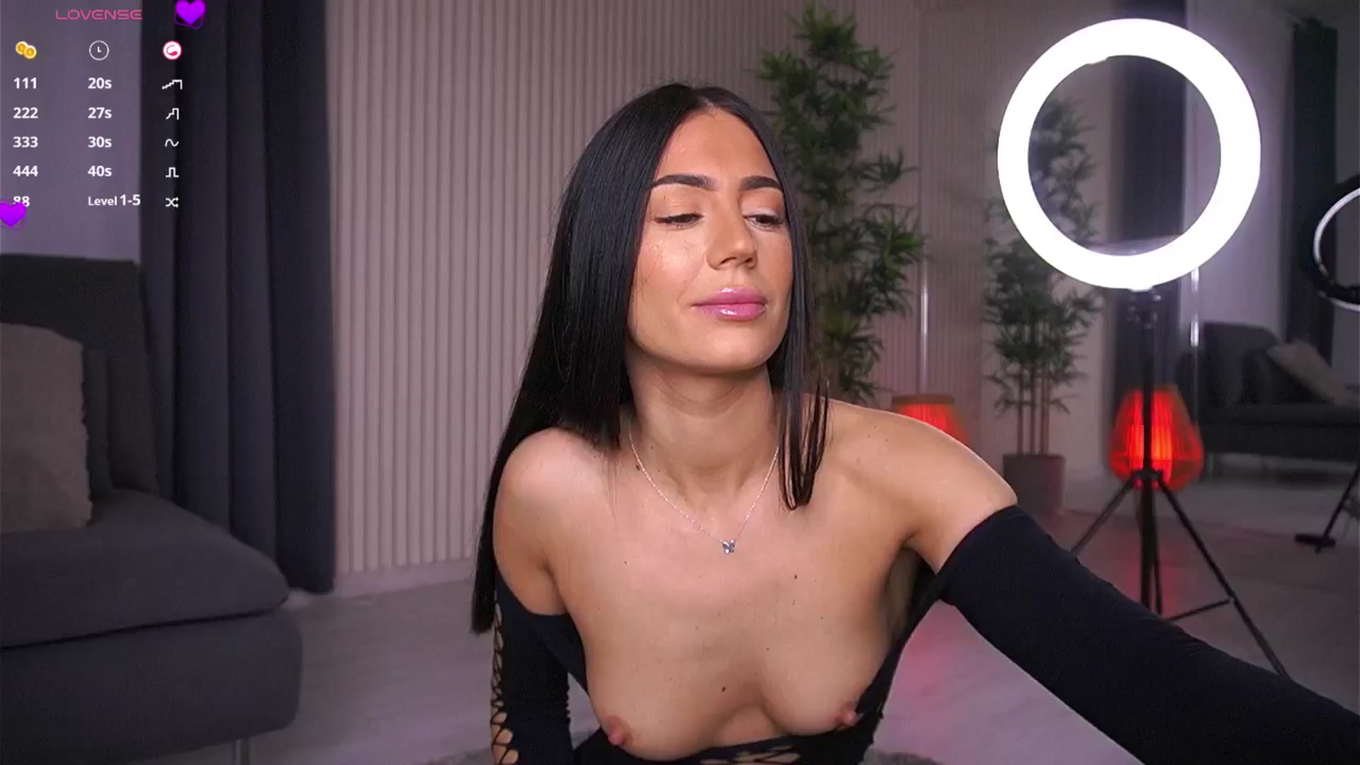 Gallery image thumbnail from AbbelaWhite's myfreecams stream on, 09/25/2024, 06:15 image 4 of 20
