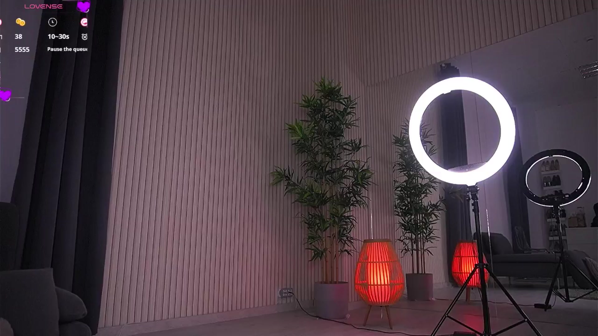 Gallery image thumbnail from AbbelaWhite's myfreecams stream on, 09/25/2024, 09:11 image 19 of 20