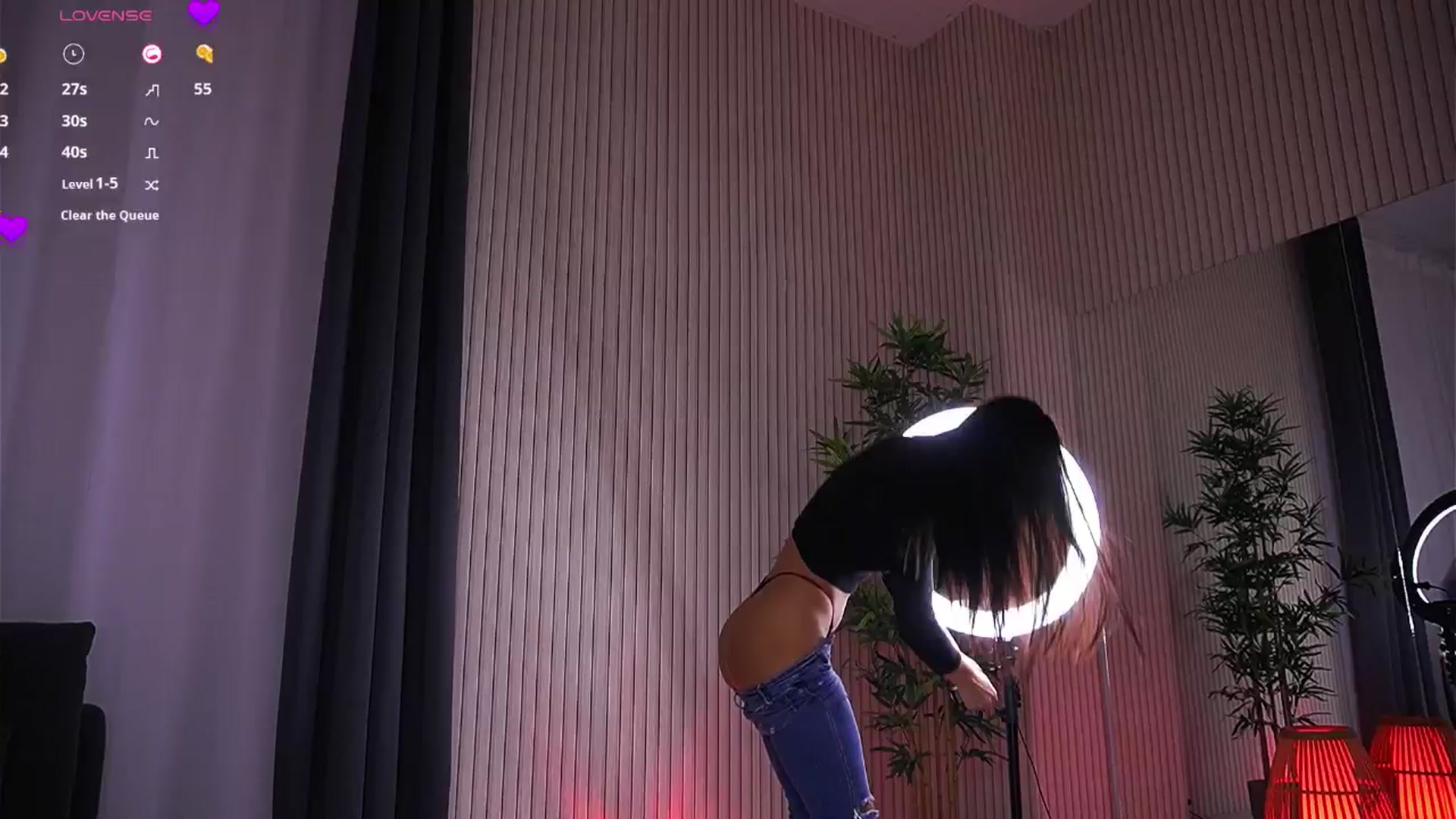 Gallery image thumbnail from AbbelaWhite's myfreecams stream on, 10/16/2024, 07:53 image 1 of 20