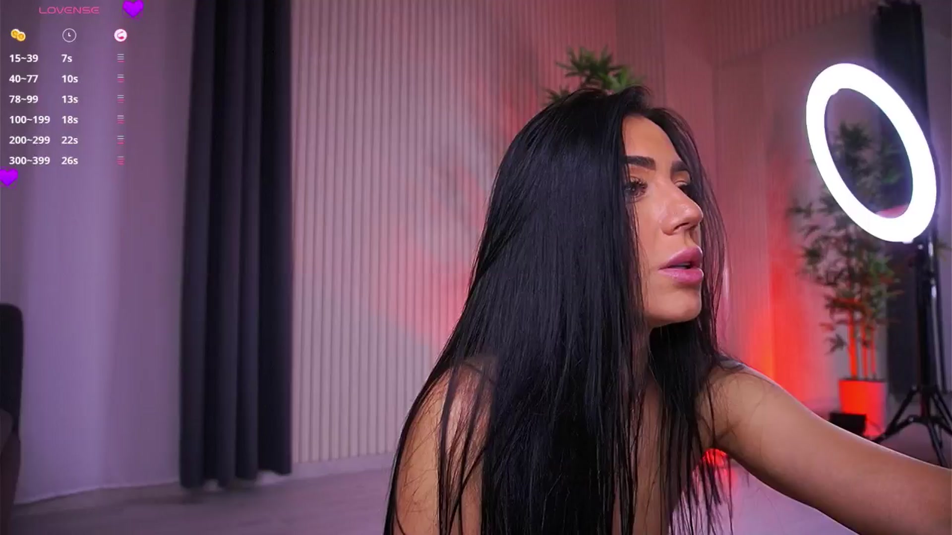 Gallery image thumbnail from AbbelaWhite's myfreecams stream on, 10/31/2024, 10:05 image 7 of 20