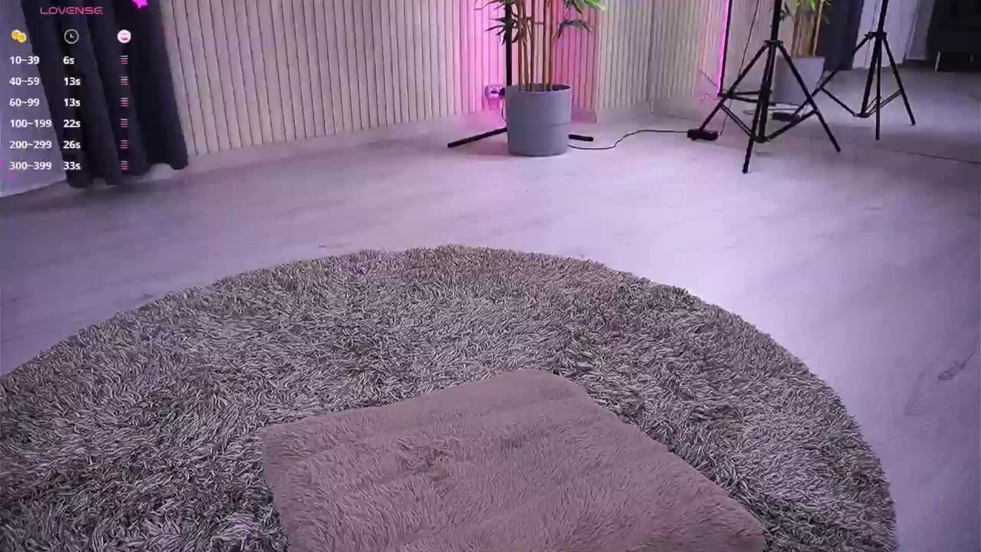 Gallery image thumbnail from AbbelaWhite's myfreecams stream on, 11/13/2024, 14:01 image 5 of 20