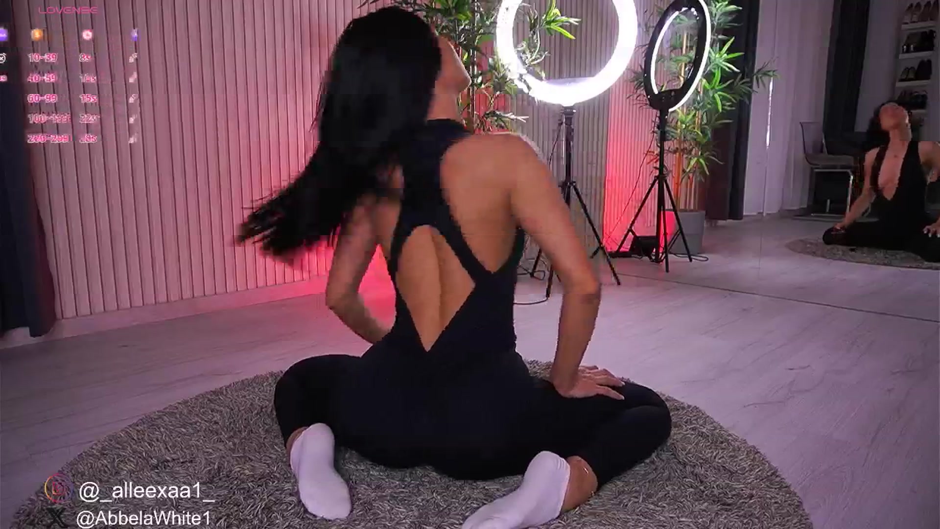 Gallery image thumbnail from AbbelaWhite's myfreecams stream on, 01/03/2025, 13:16 image 11 of 20