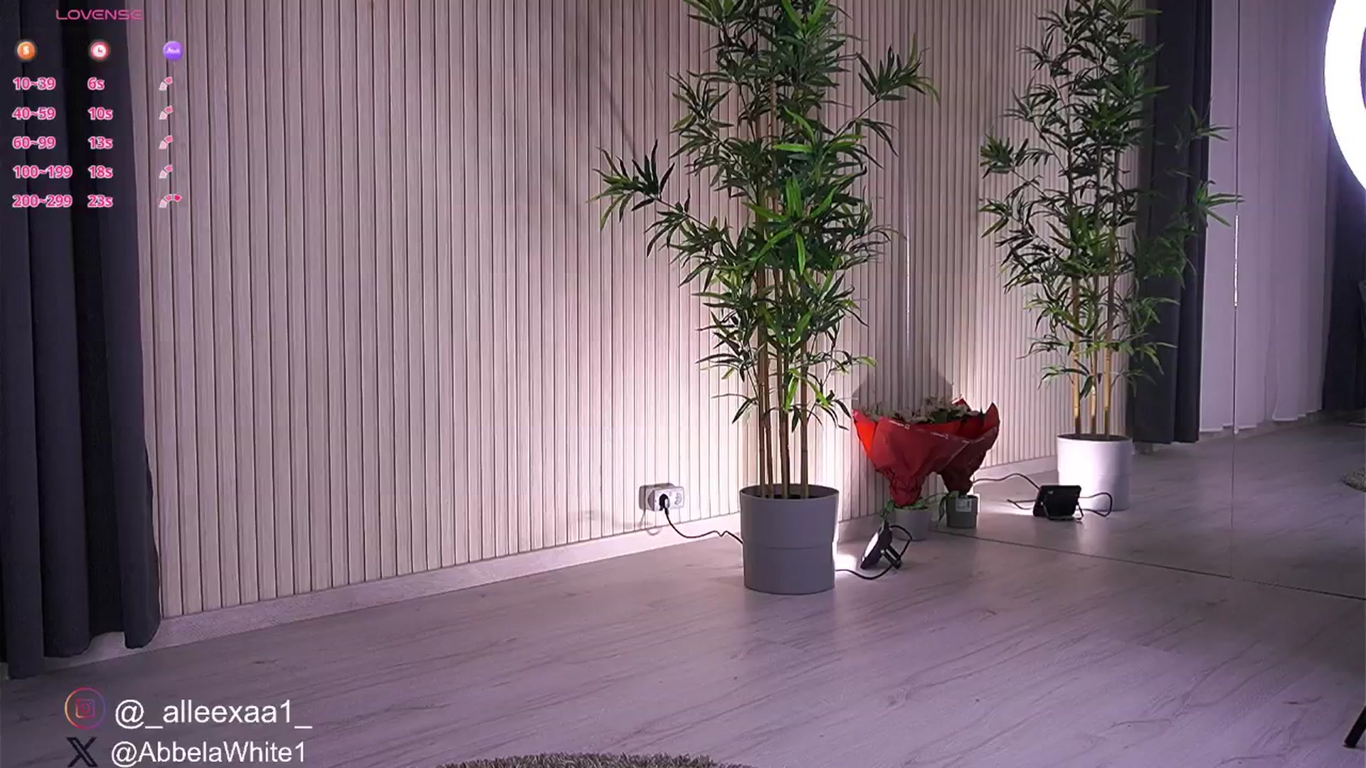 Gallery image thumbnail from AbbelaWhite's myfreecams stream on, 01/21/2025, 10:00 image 16 of 20