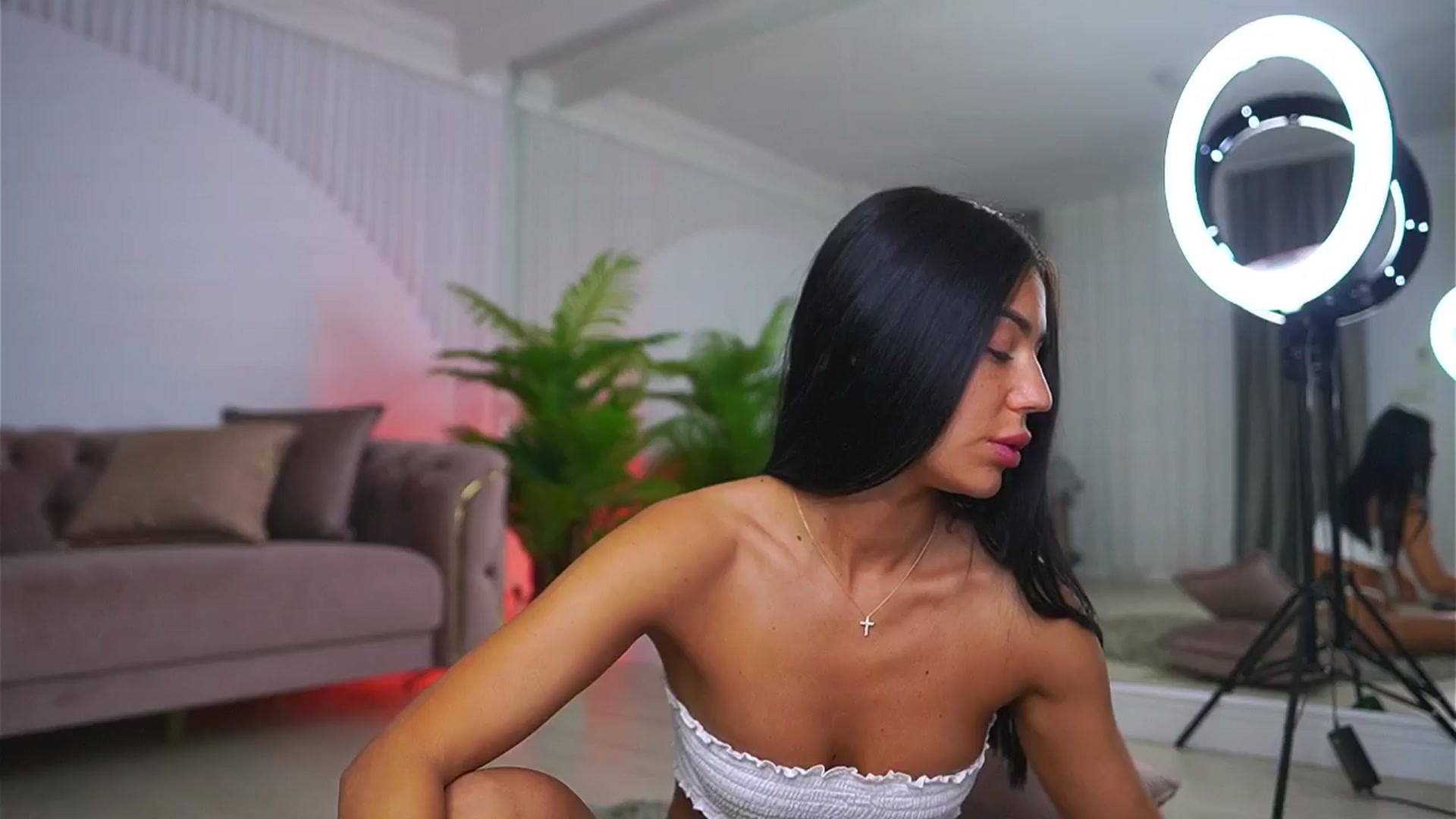 Gallery image thumbnail from AbbelaWhite's myfreecams stream on, 06/27/2025, 06:35 image 19 of 20
