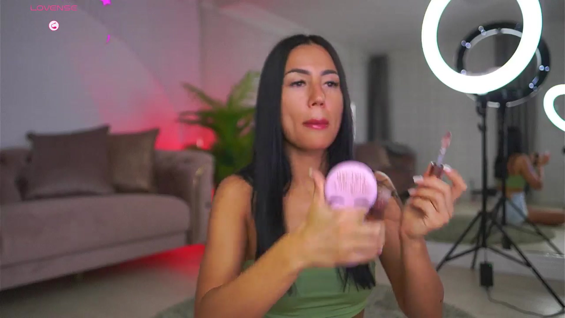 Gallery image thumbnail from AbbelaWhite's myfreecams stream on, 07/17/2025, 05:53 image 19 of 20