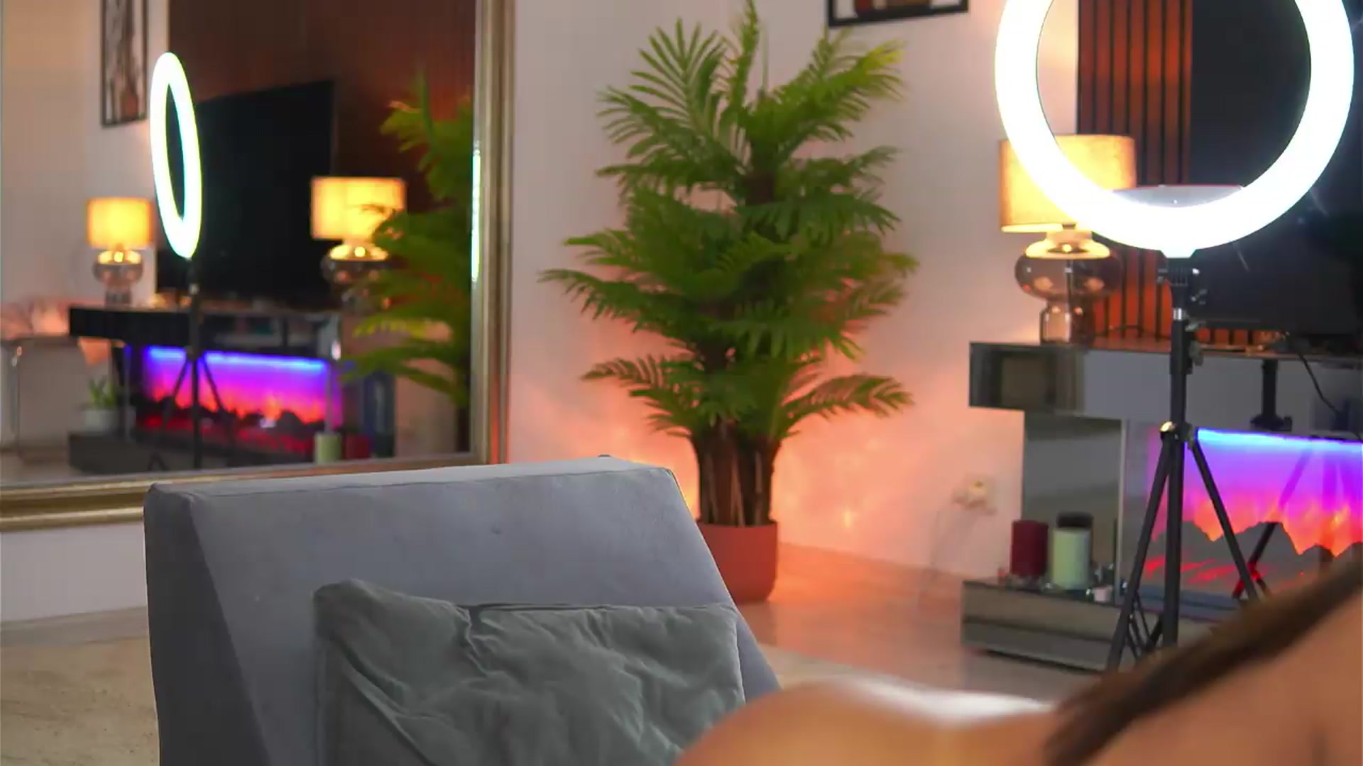 Gallery image thumbnail from AbbelaWhite's myfreecams stream on, 09/01/2026, 11:18 image 15 of 20