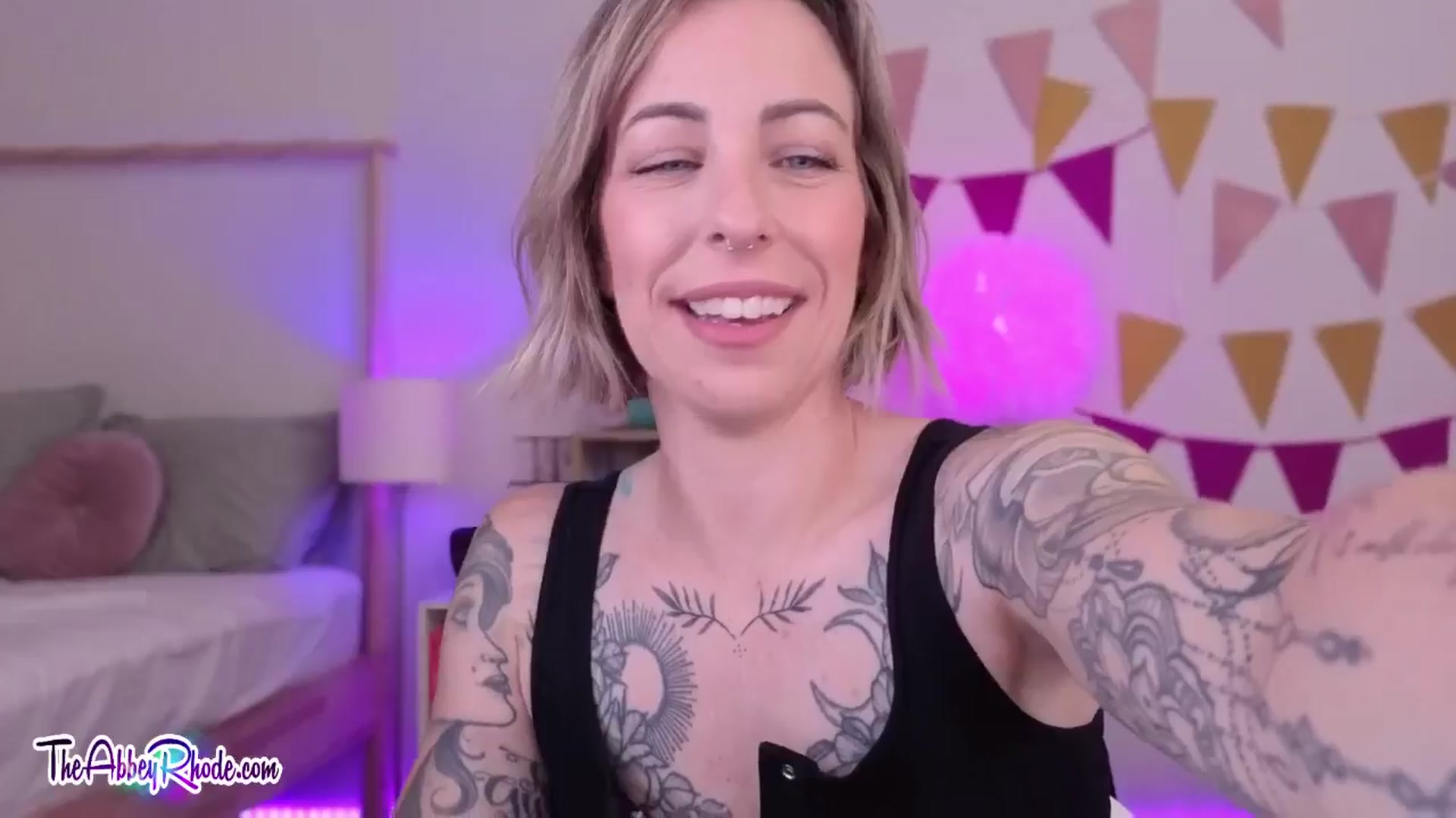 Gallery image thumbnail from AbbeyRhode's myfreecams stream on, 09/01/2025, 13:06 image 15 of 20