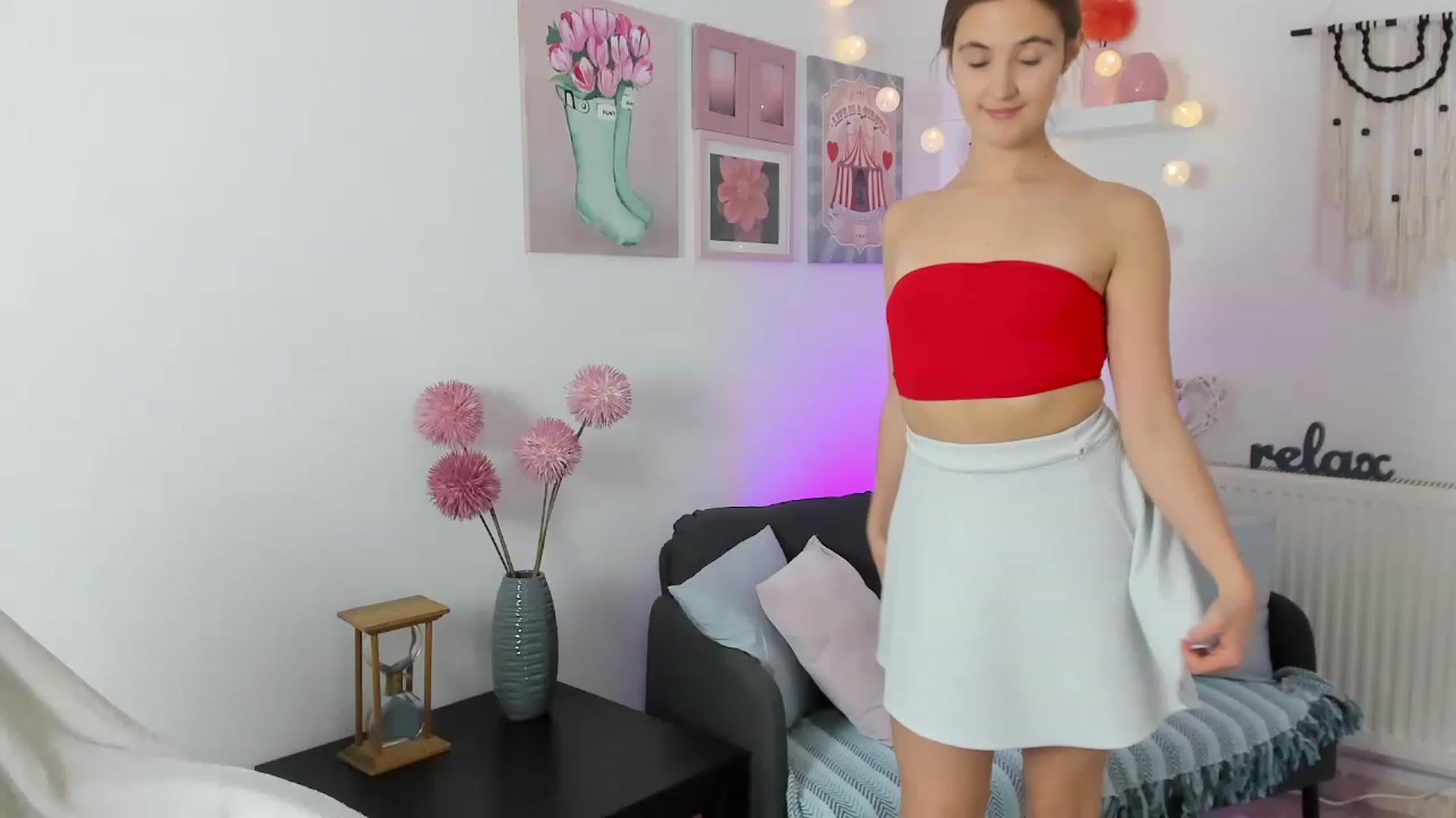 Gallery image thumbnail from Abbey_Grey's myfreecams stream on, 11/18/2022, 15:44 image 15 of 20