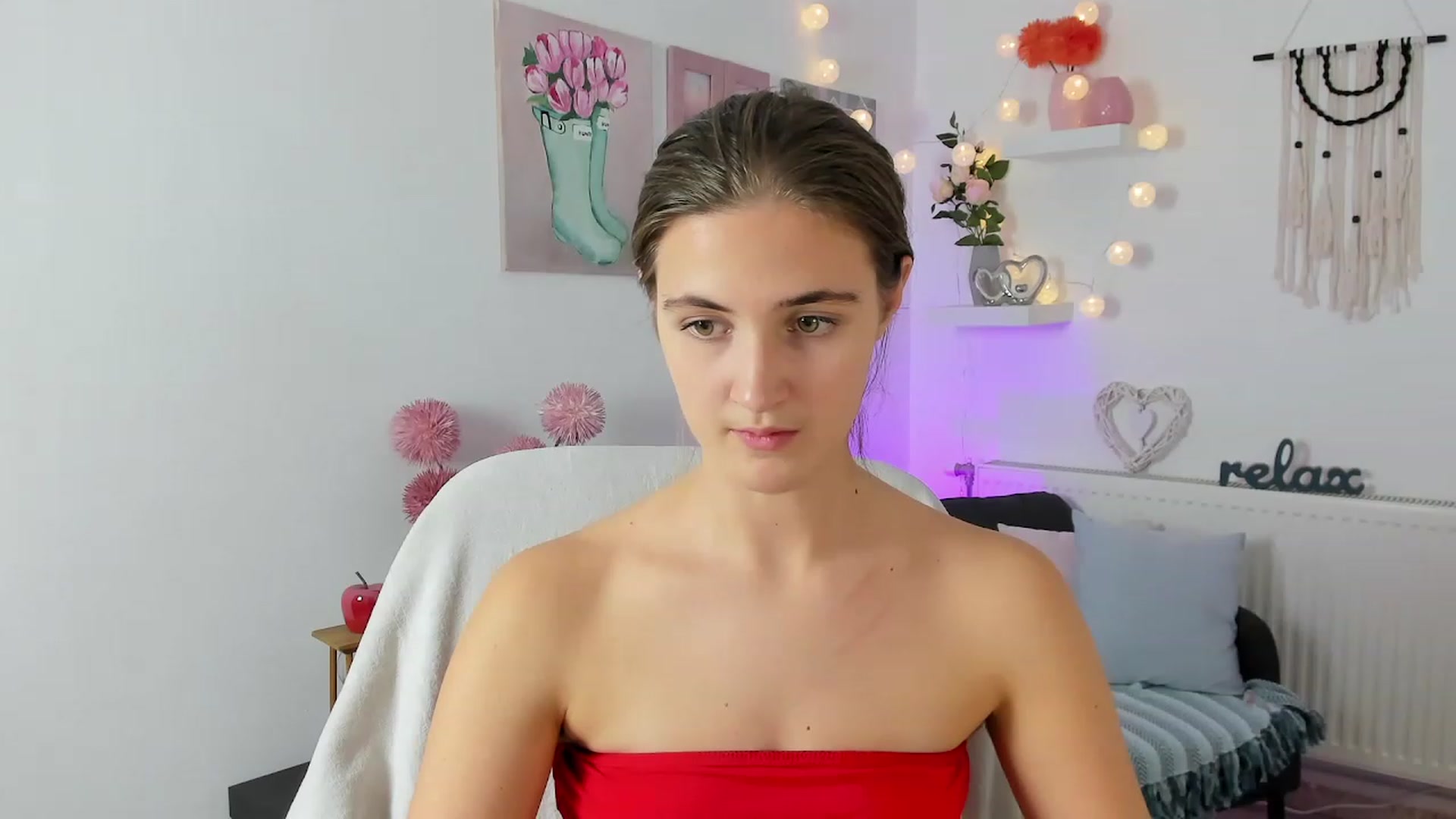 Gallery image thumbnail from Abbey_Grey's myfreecams stream on, 11/23/2022, 15:33 image 19 of 20