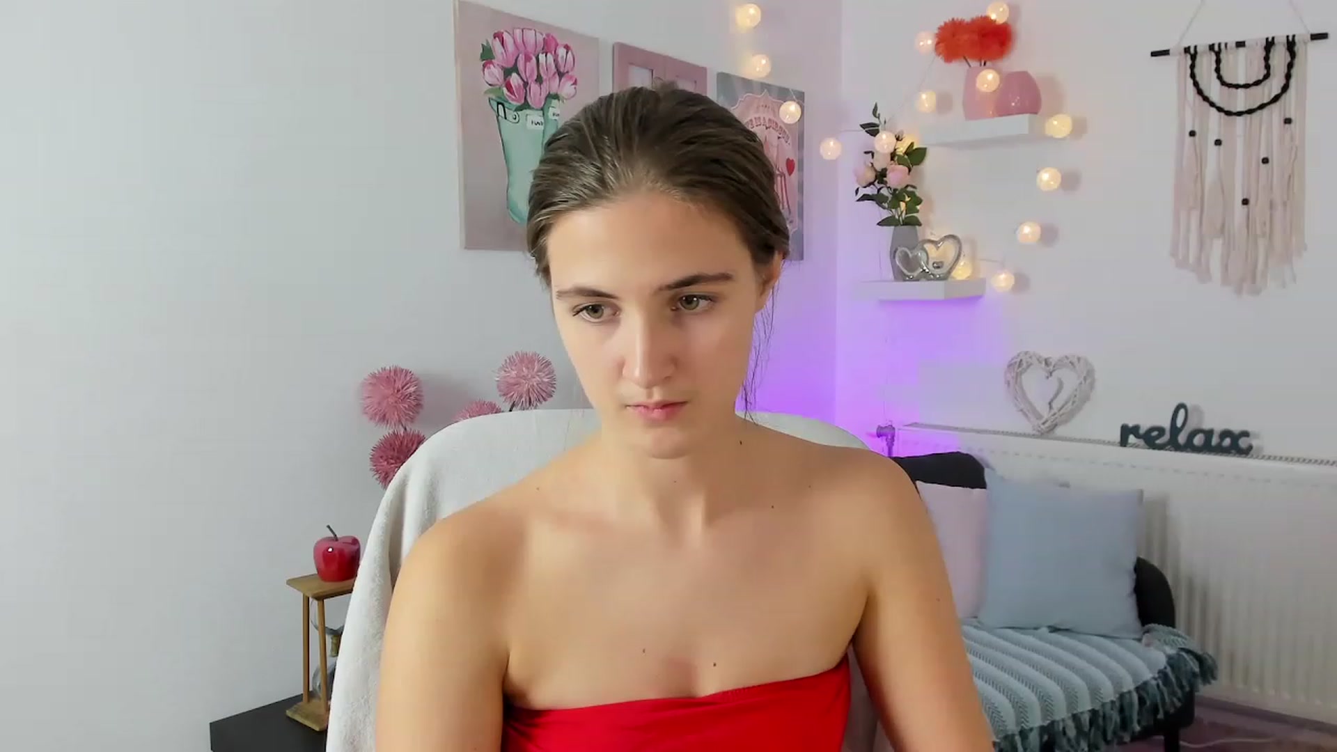 Gallery image thumbnail from Abbey_Grey's myfreecams stream on, 11/23/2022, 15:33 image 3 of 20