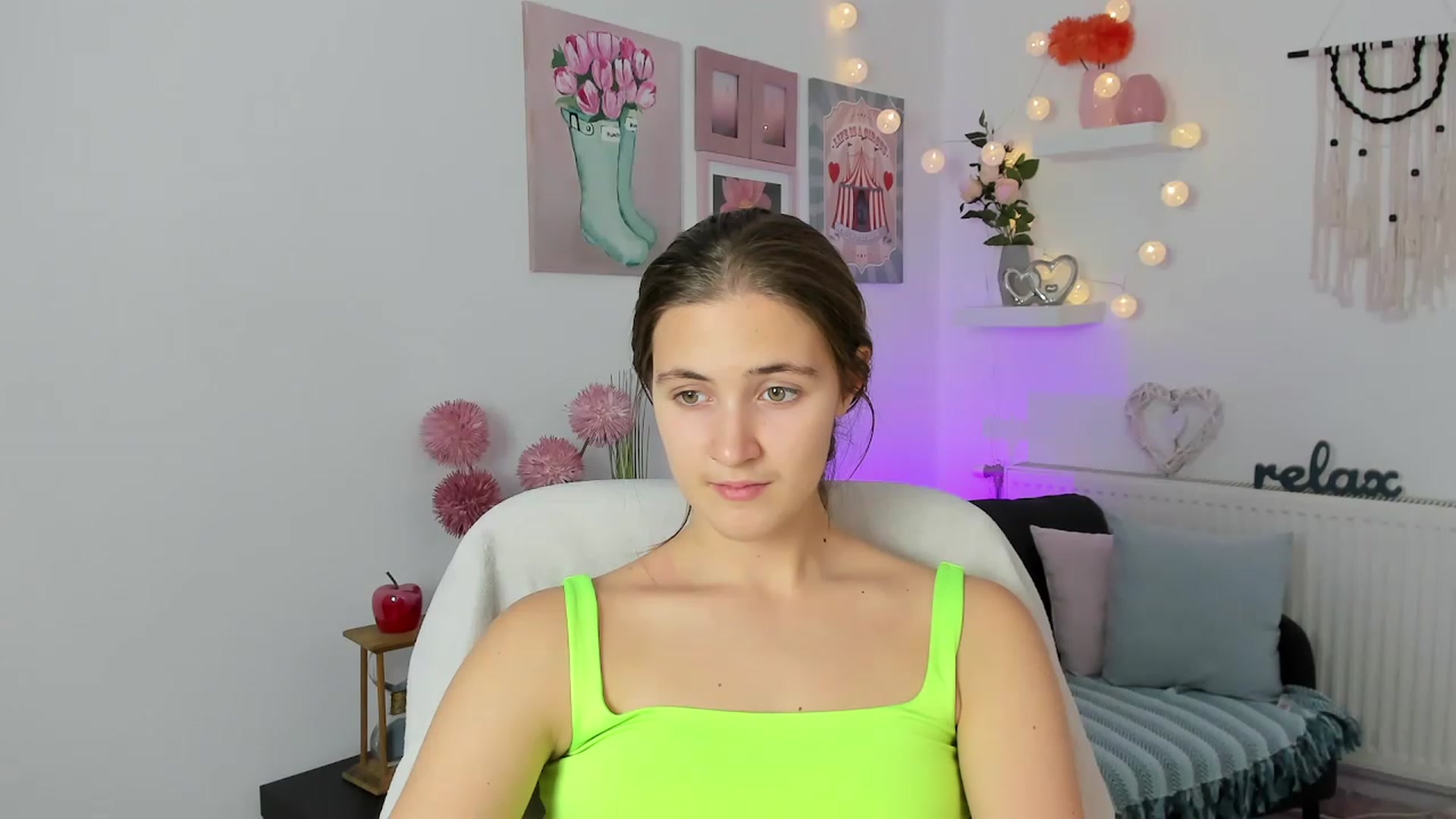 Gallery image thumbnail from Abbey_Grey's myfreecams stream on, 11/24/2022, 14:41 image 10 of 20