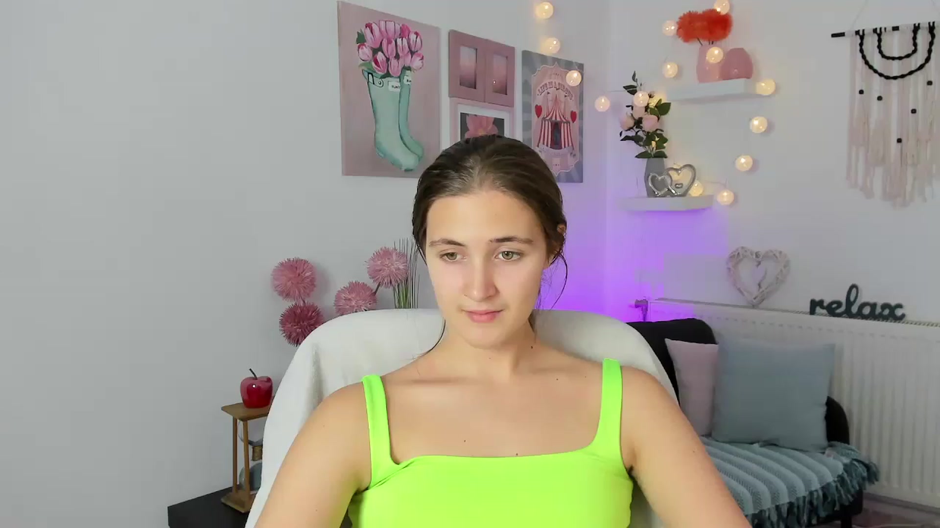 Gallery image thumbnail from Abbey_Grey's myfreecams stream on, 11/24/2022, 14:41 image 11 of 20
