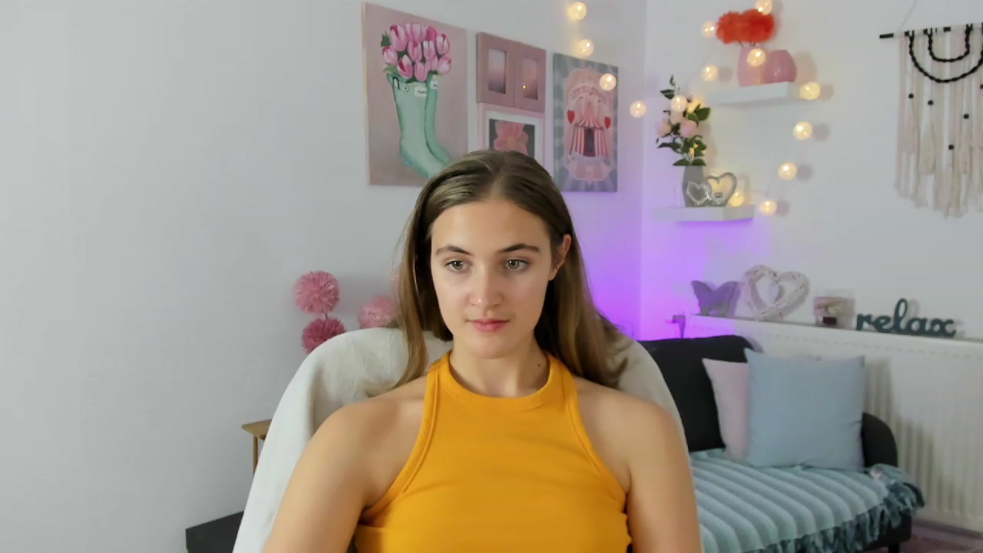 Gallery image thumbnail from Abbey_Grey's myfreecams stream on, 11/25/2022, 15:18 image 11 of 20