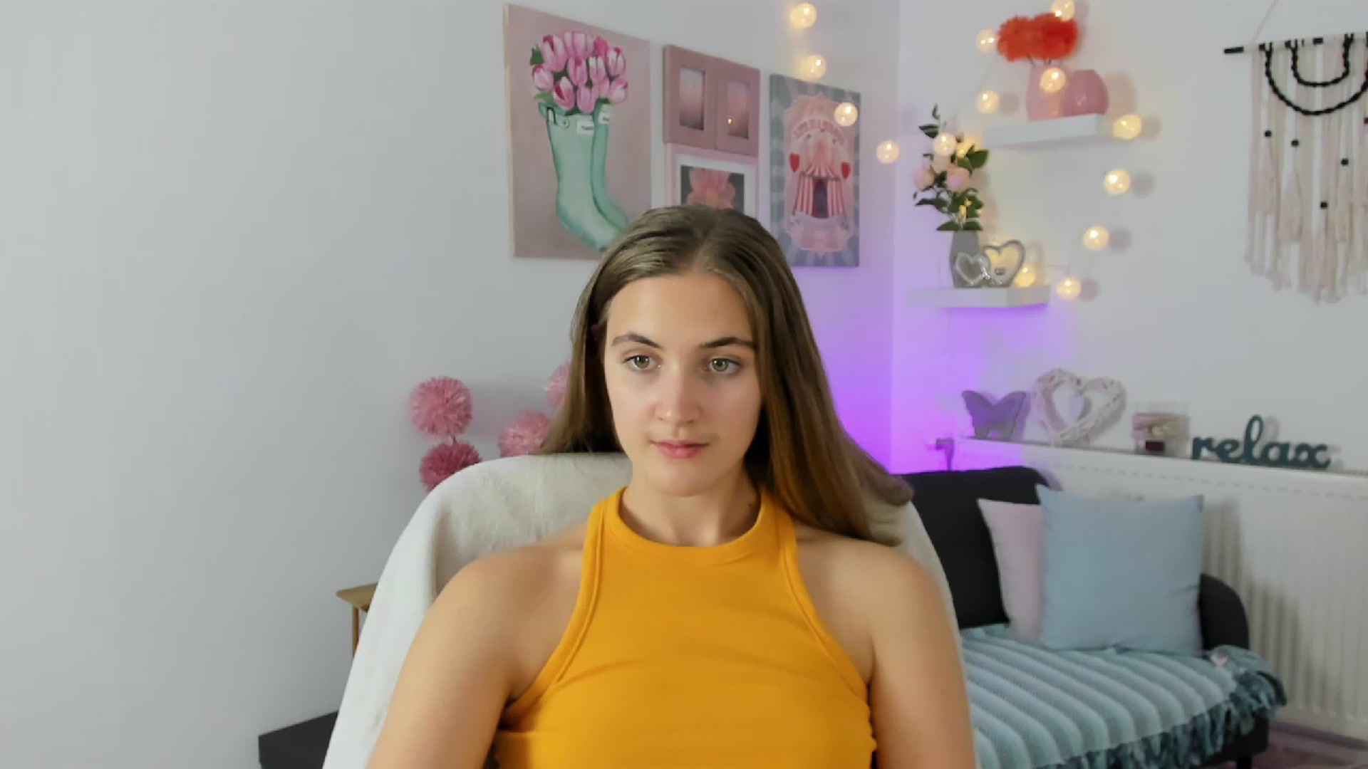 Gallery image thumbnail from Abbey_Grey's myfreecams stream on, 11/25/2022, 15:18 image 10 of 20