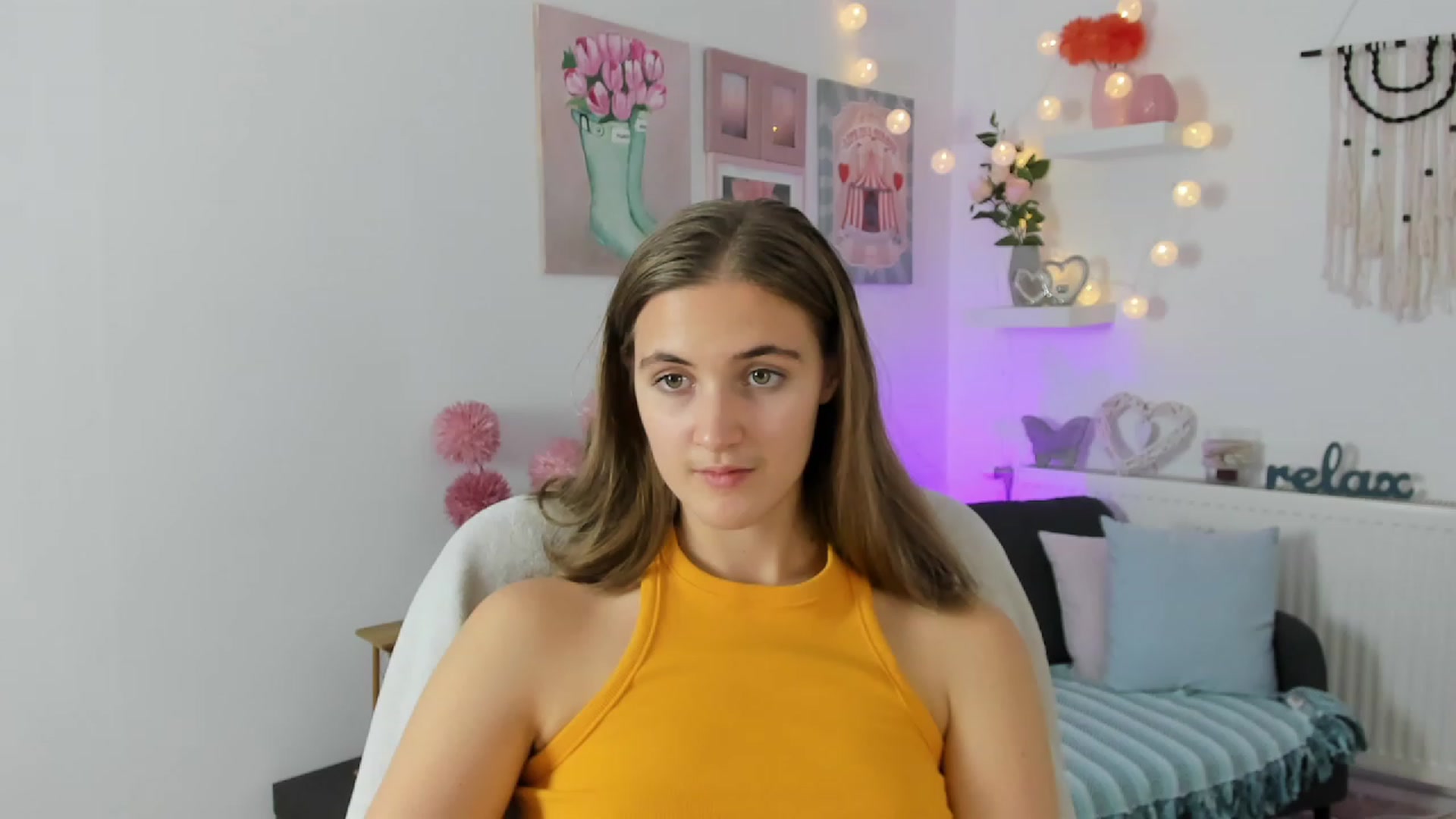 Gallery image thumbnail from Abbey_Grey's myfreecams stream on, 11/25/2022, 15:18 image 19 of 20