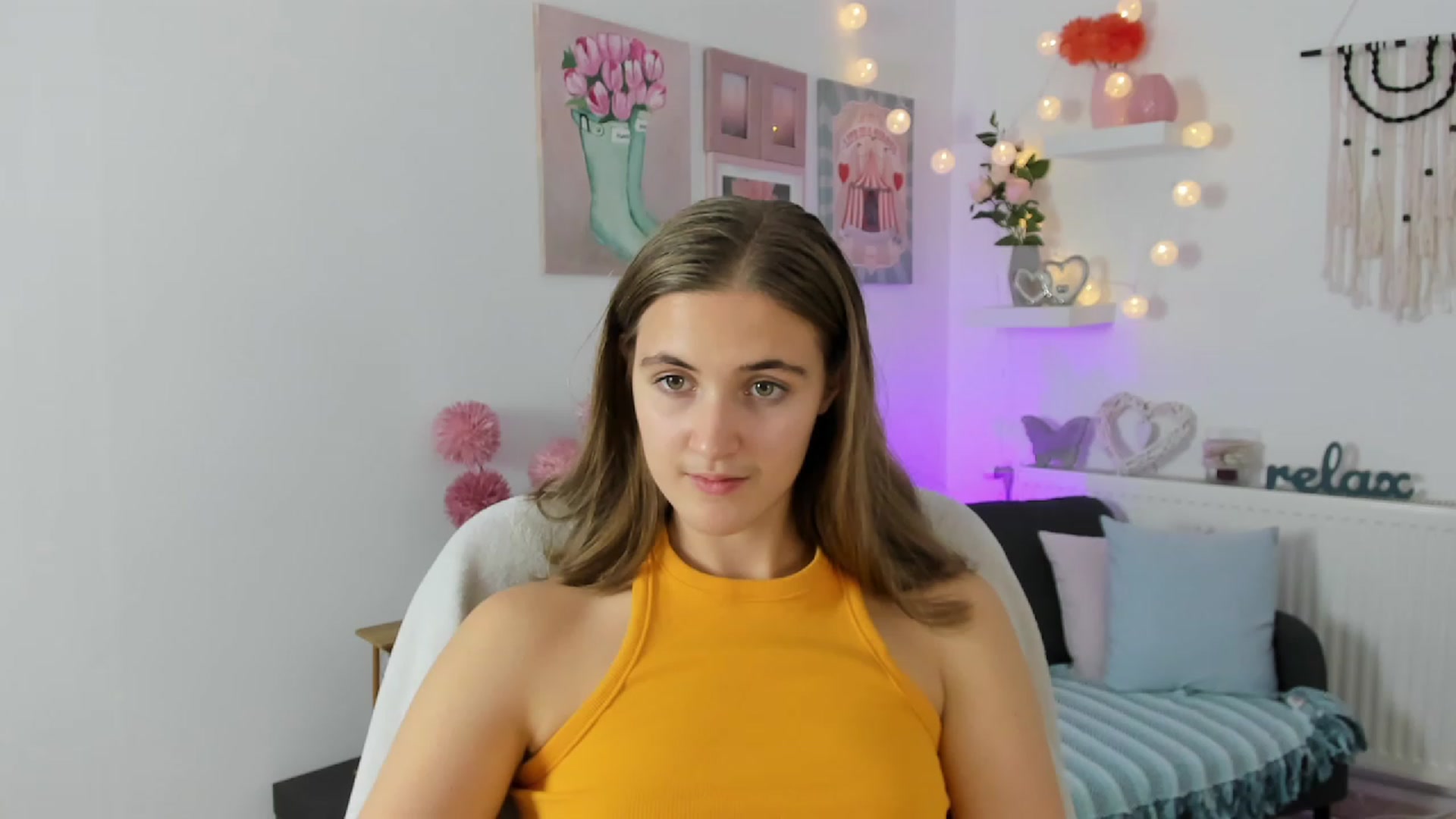 Gallery image thumbnail from Abbey_Grey's myfreecams stream on, 11/25/2022, 15:18 image 20 of 20