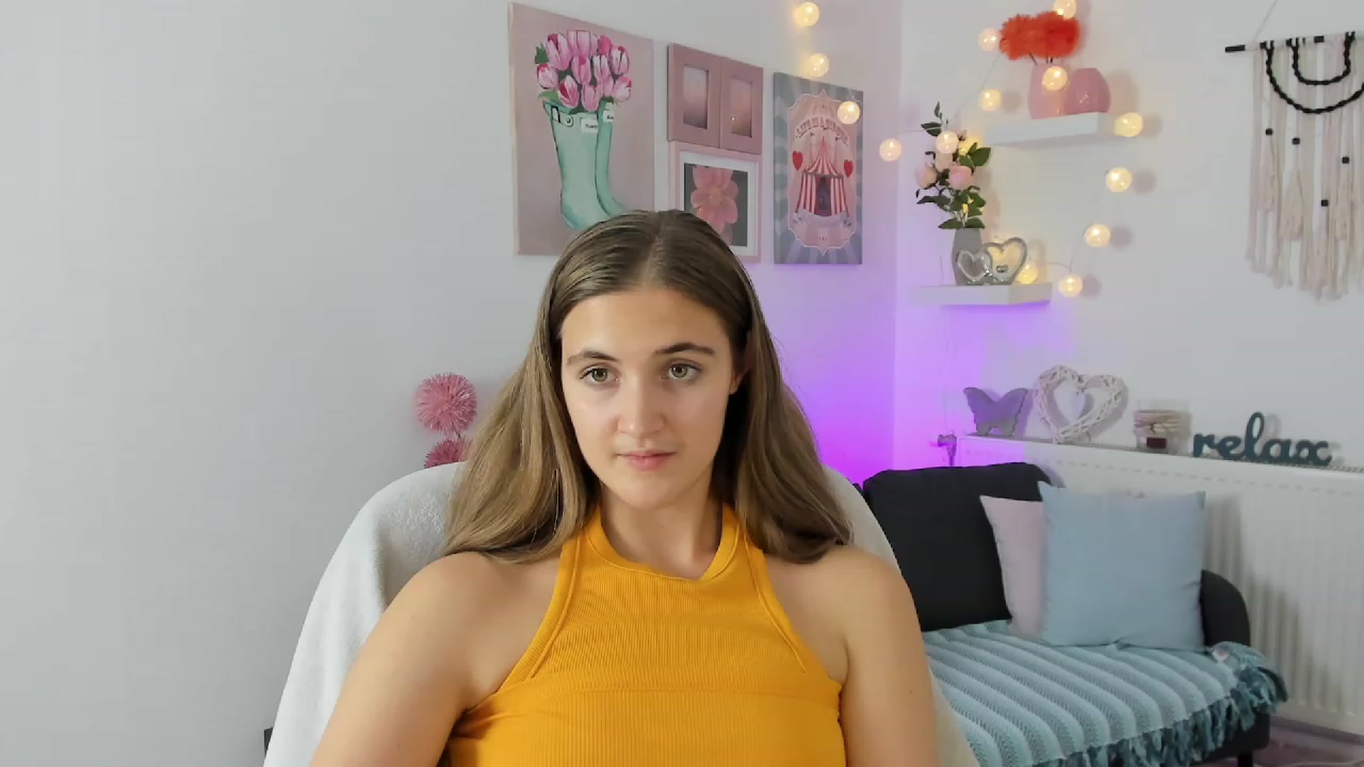 Gallery image thumbnail from Abbey_Grey's myfreecams stream on, 11/25/2022, 16:39 image 11 of 20