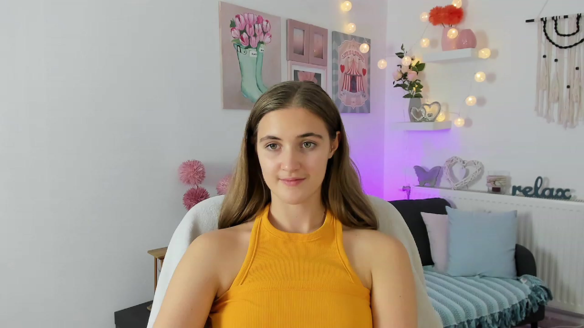 Gallery image thumbnail from Abbey_Grey's myfreecams stream on, 11/25/2022, 16:39 image 2 of 20