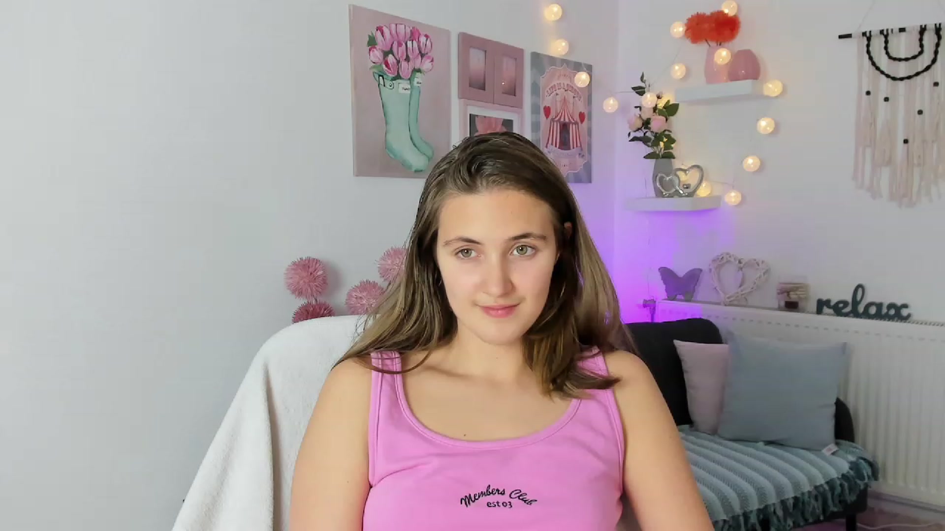 Gallery image thumbnail from Abbey_Grey's myfreecams stream on, 11/26/2022, 17:07 image 10 of 20