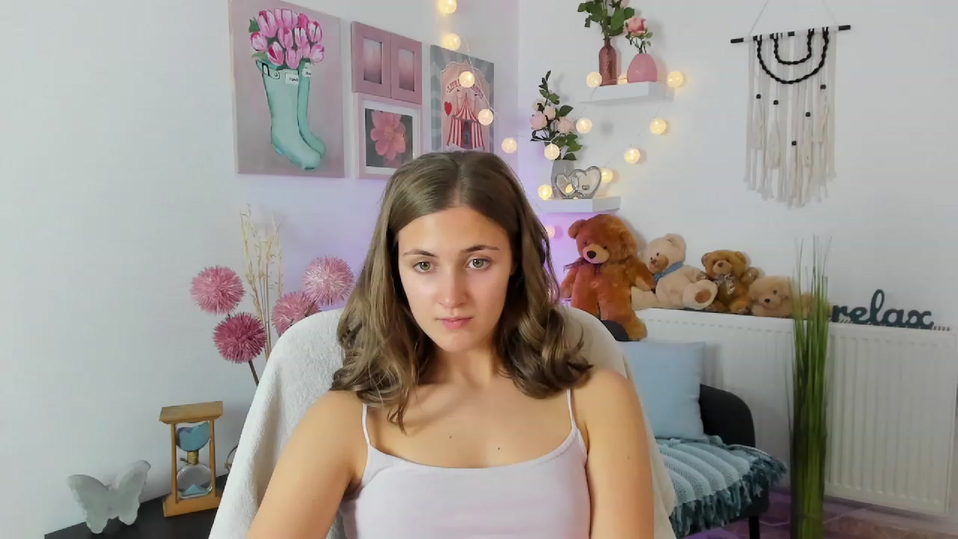 Gallery image thumbnail from Abbey_Grey's myfreecams stream on, 12/02/2022, 16:22 image 20 of 20