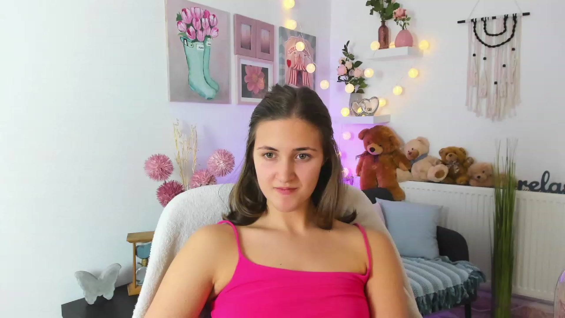 Gallery image thumbnail from Abbey_Grey's myfreecams stream on, 12/03/2022, 17:21 image 19 of 20