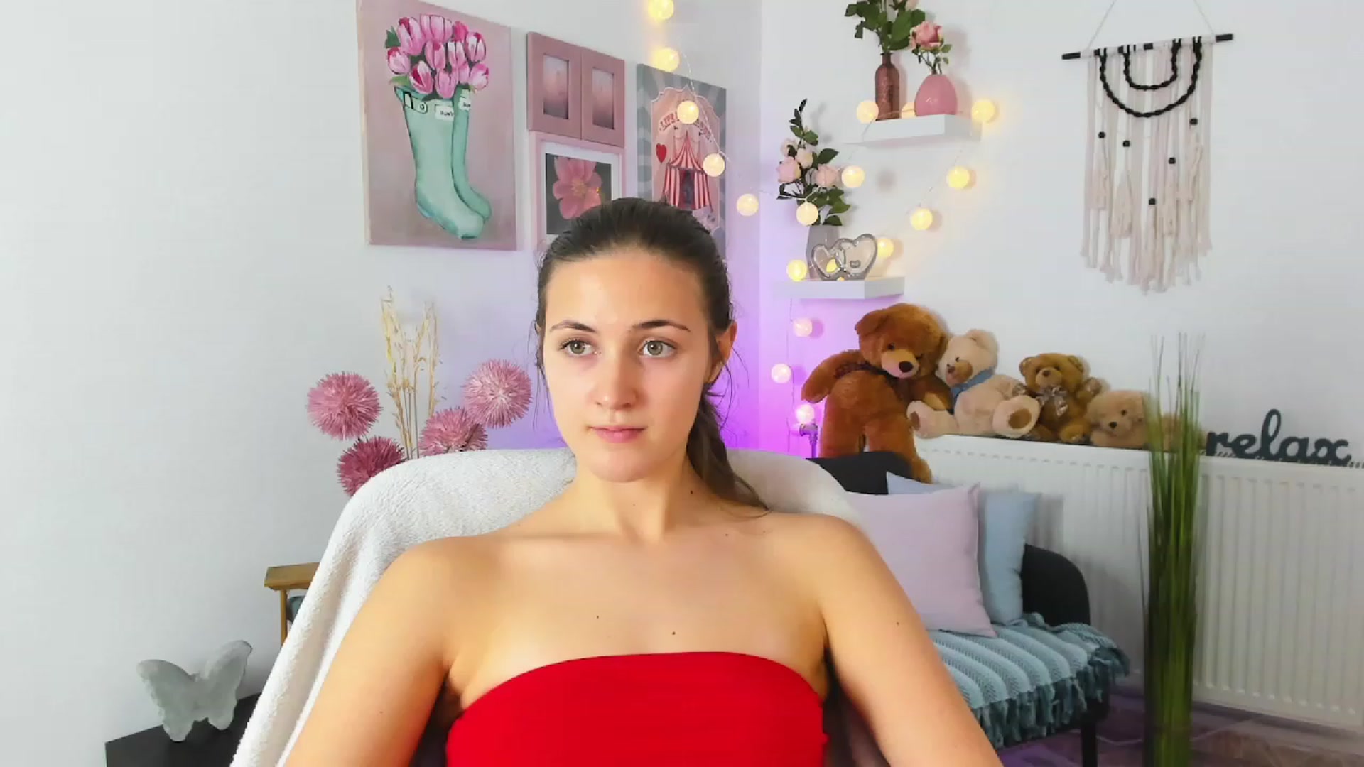 Gallery image thumbnail from Abbey_Grey's myfreecams stream on, 12/10/2022, 13:50 image 16 of 20