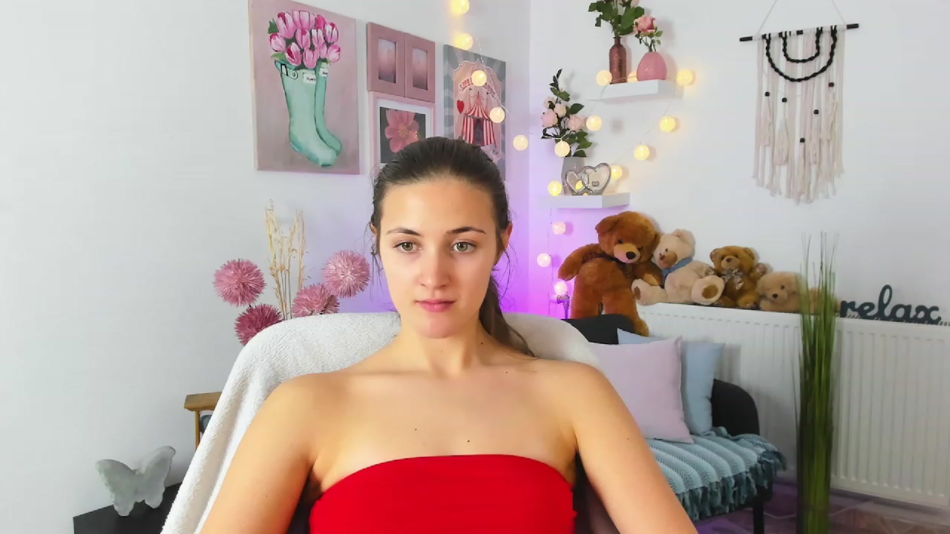 Gallery image thumbnail from Abbey_Grey's myfreecams stream on, 12/10/2022, 13:50 image 15 of 20