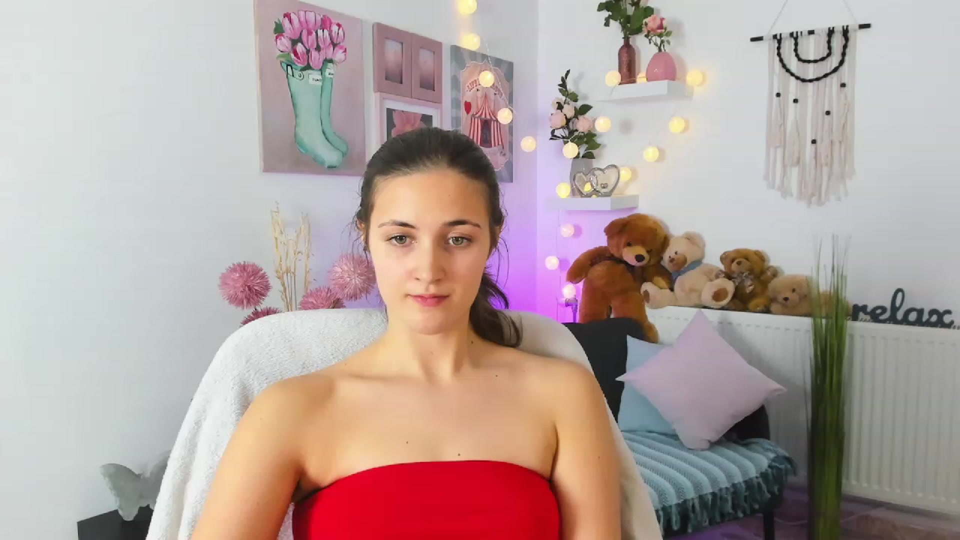 Gallery image thumbnail from Abbey_Grey's myfreecams stream on, 12/10/2022, 15:41 image 8 of 20