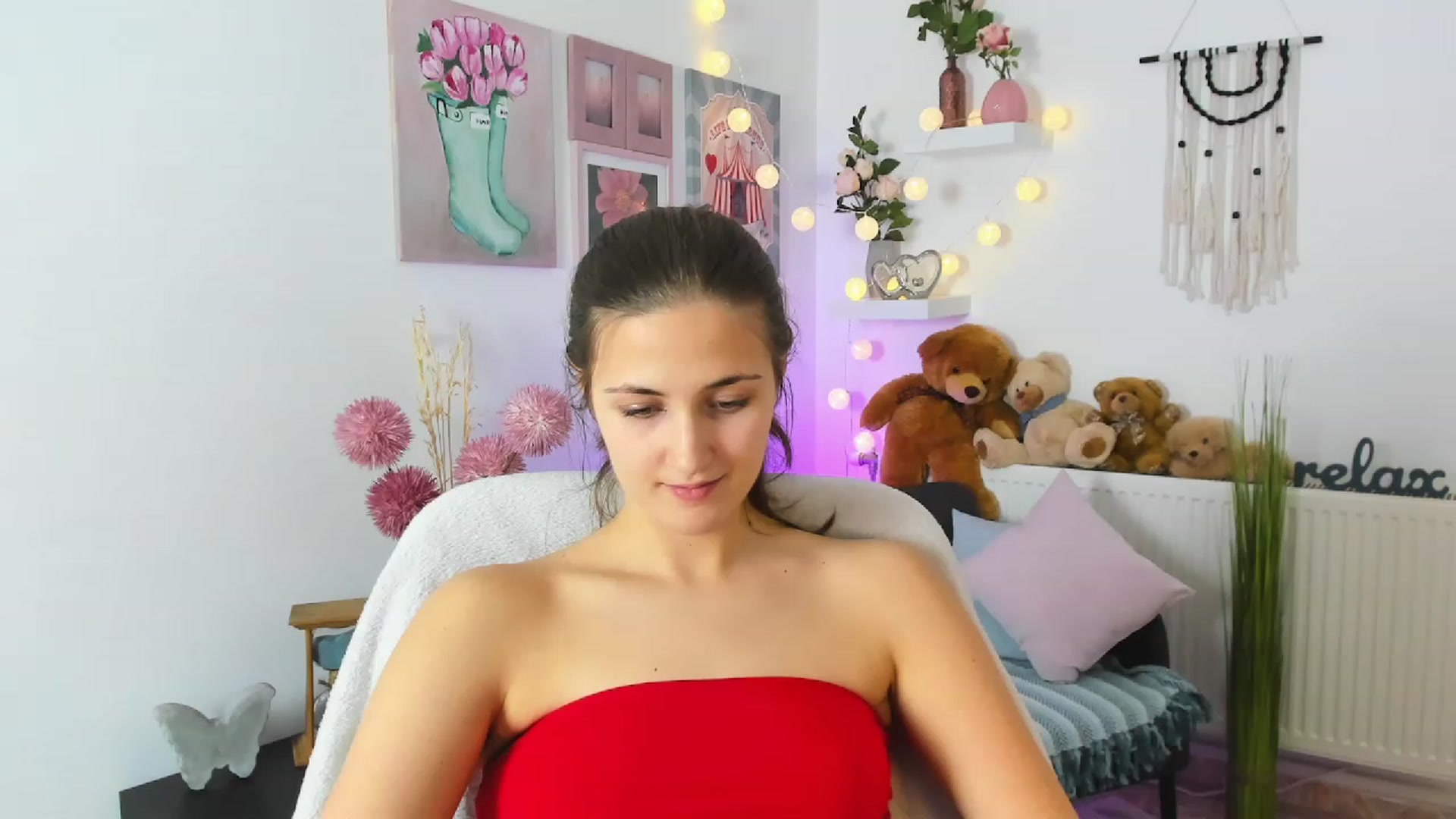 Gallery image thumbnail from Abbey_Grey's myfreecams stream on, 12/10/2022, 16:06 image 2 of 20