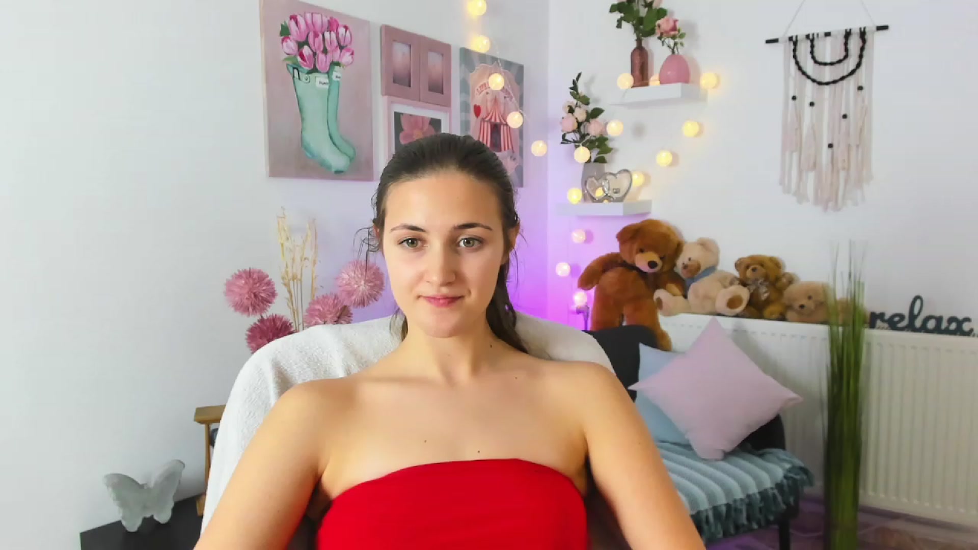 Gallery image thumbnail from Abbey_Grey's myfreecams stream on, 12/10/2022, 17:32 image 8 of 20