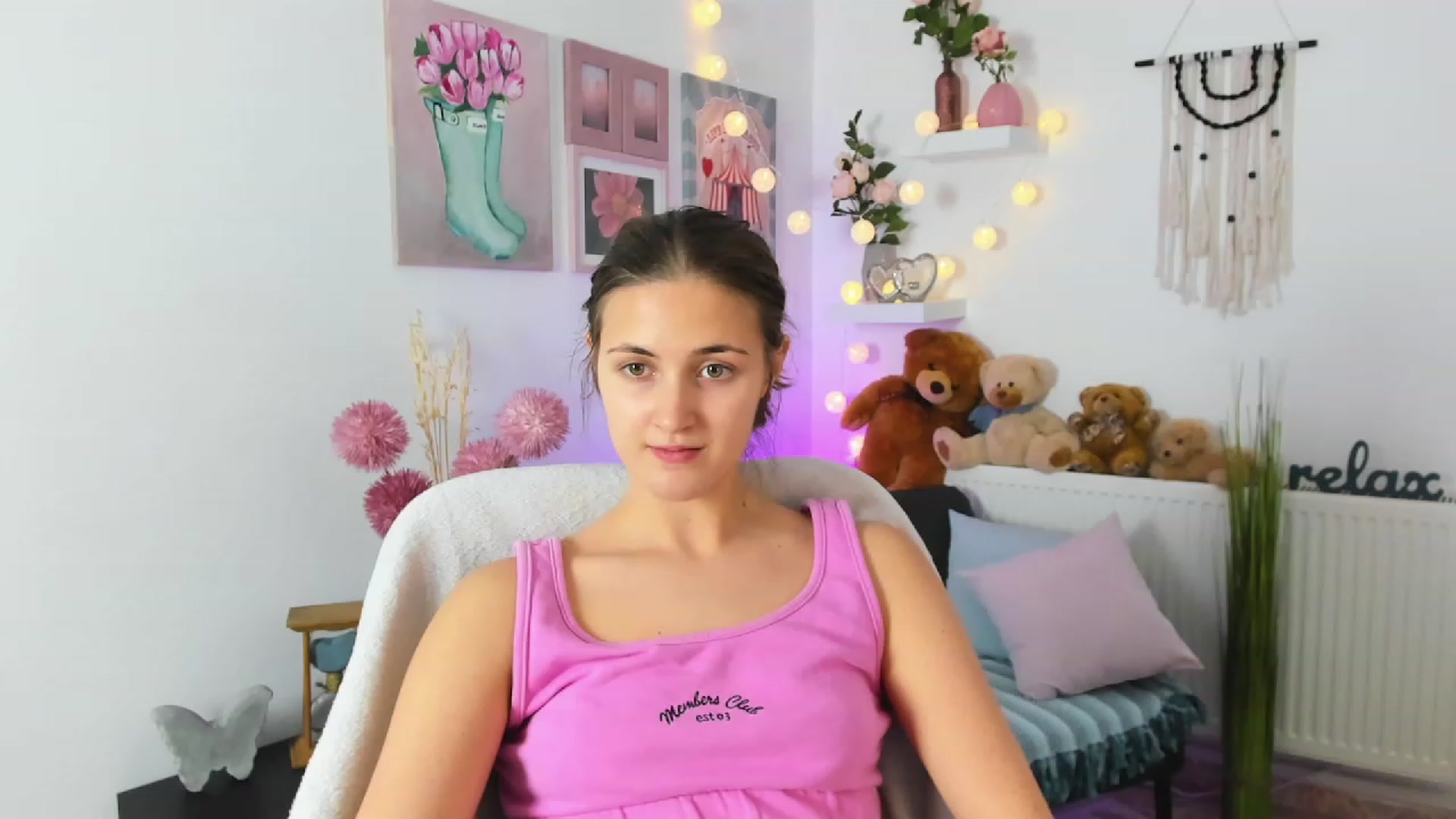 Gallery image thumbnail from Abbey_Grey's myfreecams stream on, 12/11/2022, 14:11 image 8 of 20