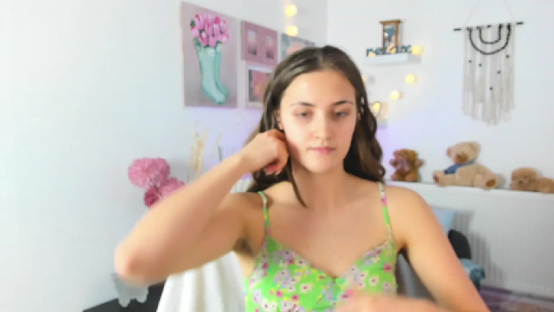 Gallery image thumbnail from Abbey_Grey's myfreecams stream on, 12/27/2022, 15:05 image 6 of 20