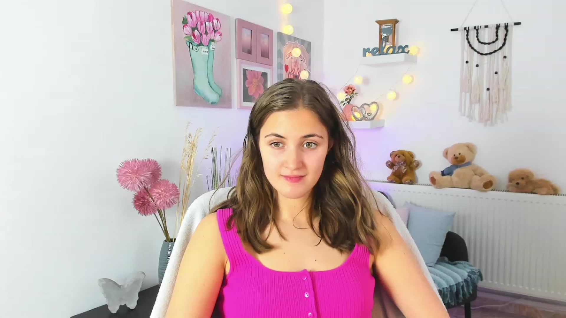 Gallery image thumbnail from Abbey_Grey's myfreecams stream on, 12/28/2022, 14:29 image 12 of 20