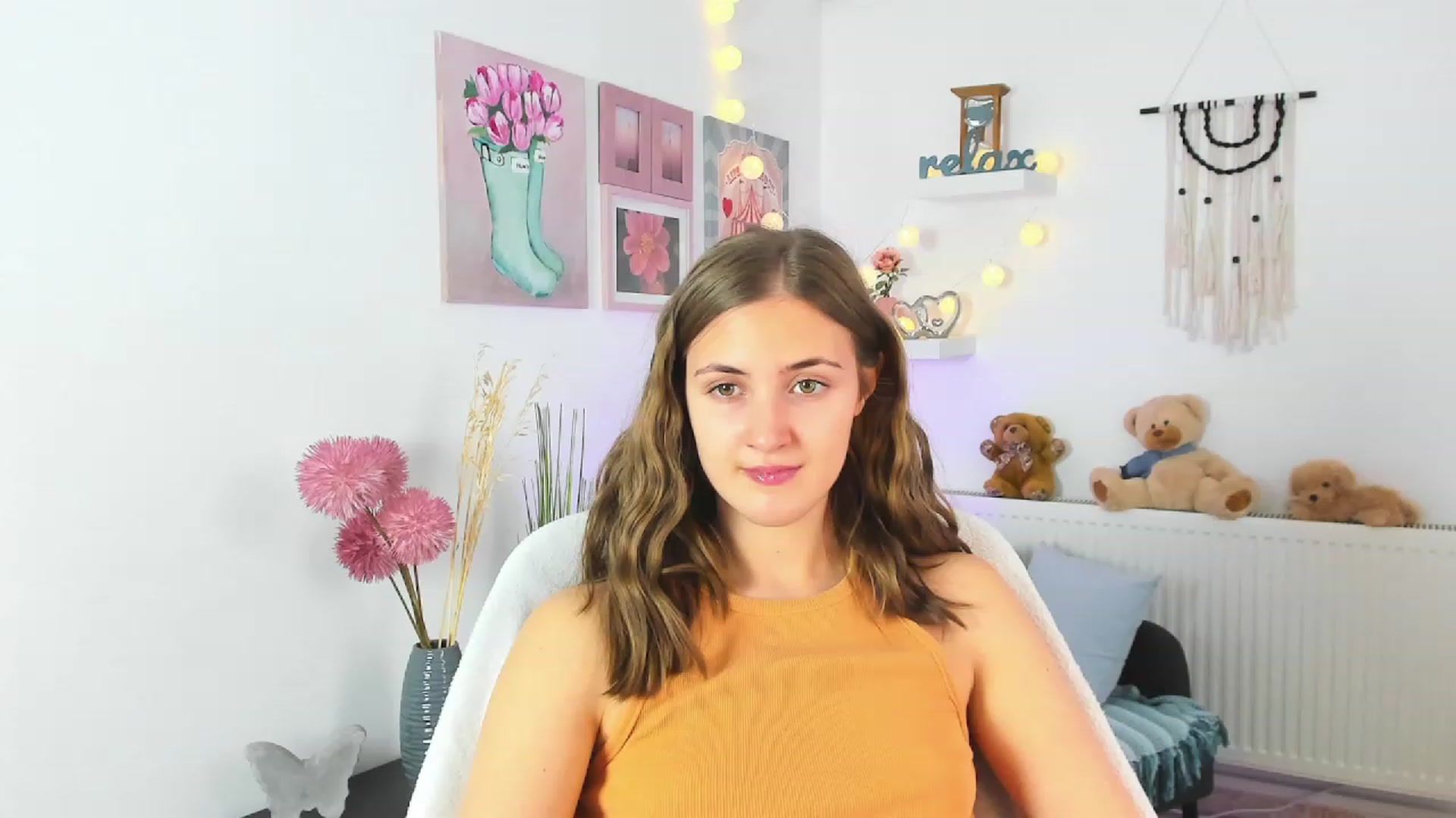 Gallery image thumbnail from Abbey_Grey's myfreecams stream on, 12/30/2022, 13:20 image 14 of 20