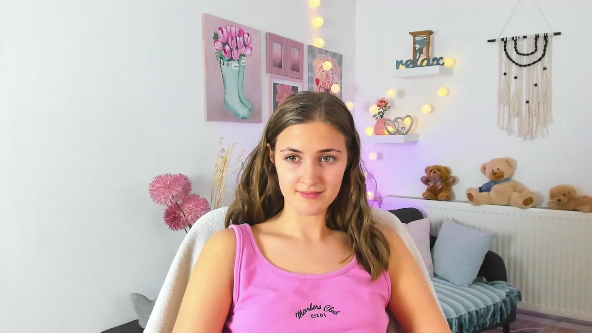 Gallery image thumbnail from Abbey_Grey's myfreecams stream on, 01/03/2023, 14:18 image 5 of 20