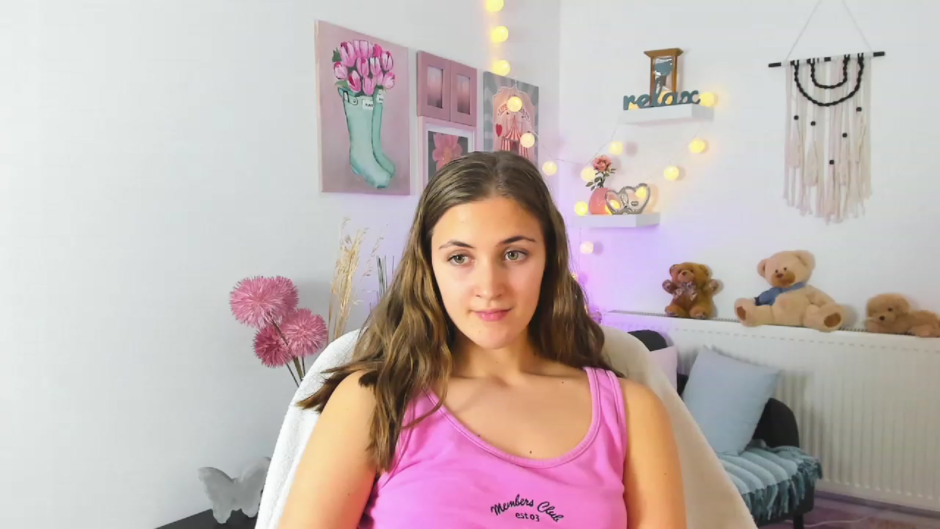 Gallery image thumbnail from Abbey_Grey's myfreecams stream on, 01/03/2023, 15:11 image 1 of 20
