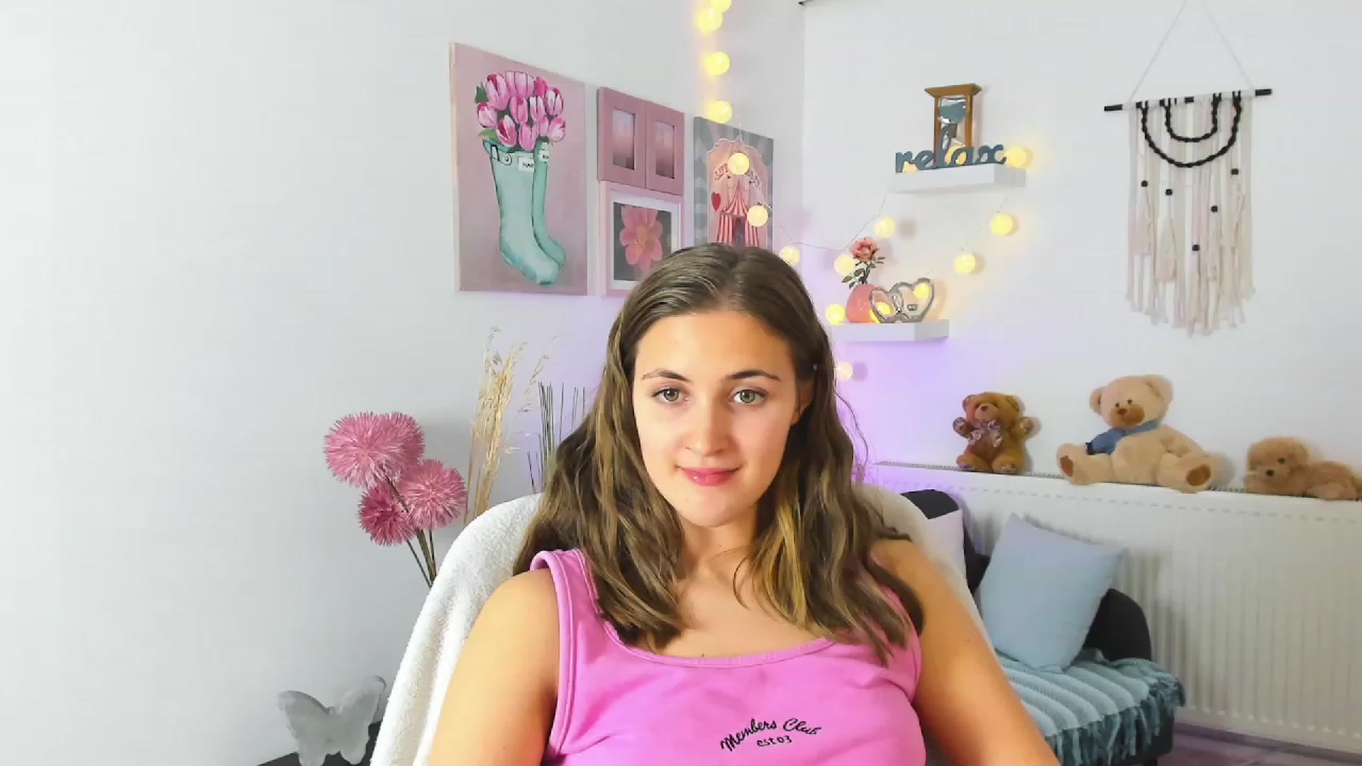 Gallery image thumbnail from Abbey_Grey's myfreecams stream on, 01/03/2023, 16:23 image 15 of 20