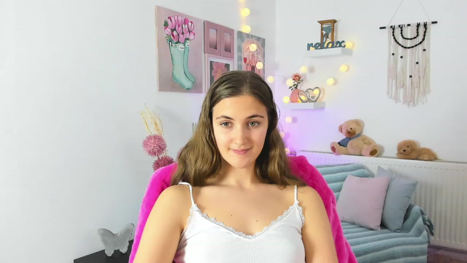 Gallery image thumbnail from Abbey_Grey's myfreecams stream on, 01/05/2023, 14:48 image 10 of 20
