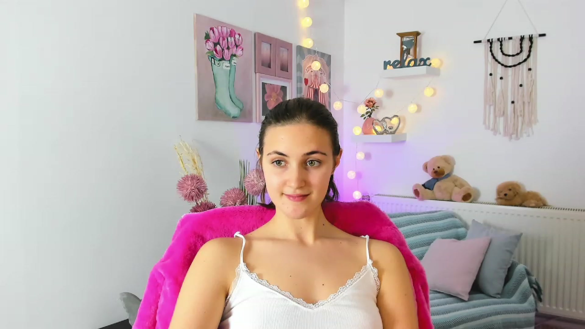 Gallery image thumbnail from Abbey_Grey's myfreecams stream on, 01/05/2023, 16:38 image 20 of 20