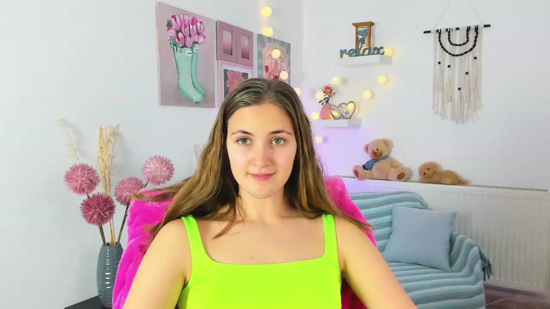 Gallery image thumbnail from Abbey_Grey's myfreecams stream on, 01/06/2023, 13:59 image 18 of 20